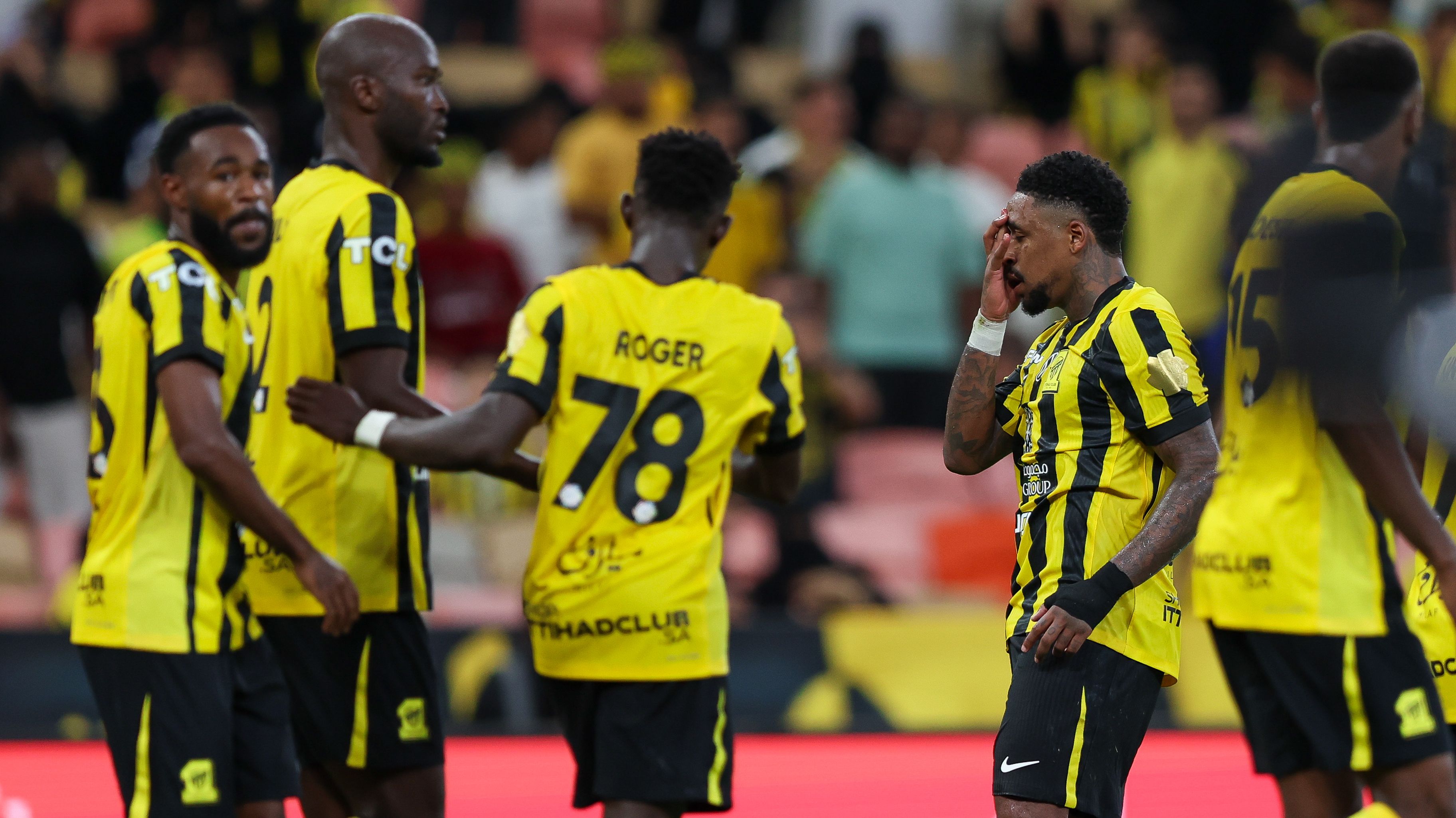 بسبب قفاز أوروبي.. اتحاد جدة يتعثر قبل كلاسيكو النصر