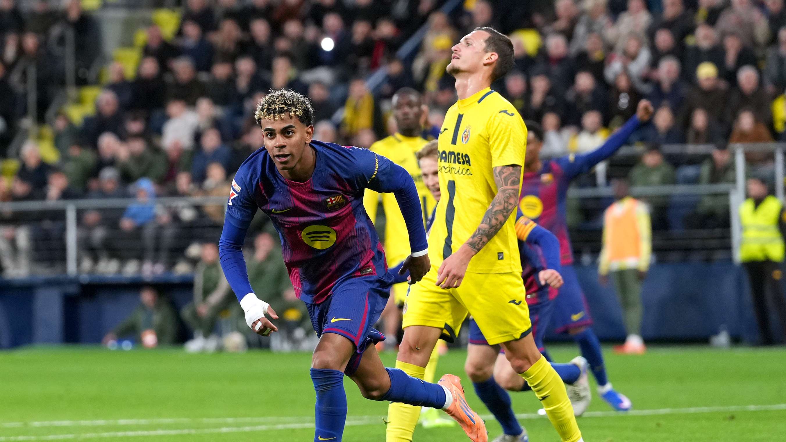 Villarreal CF v FC Barcelona - LaLiga EA Sports