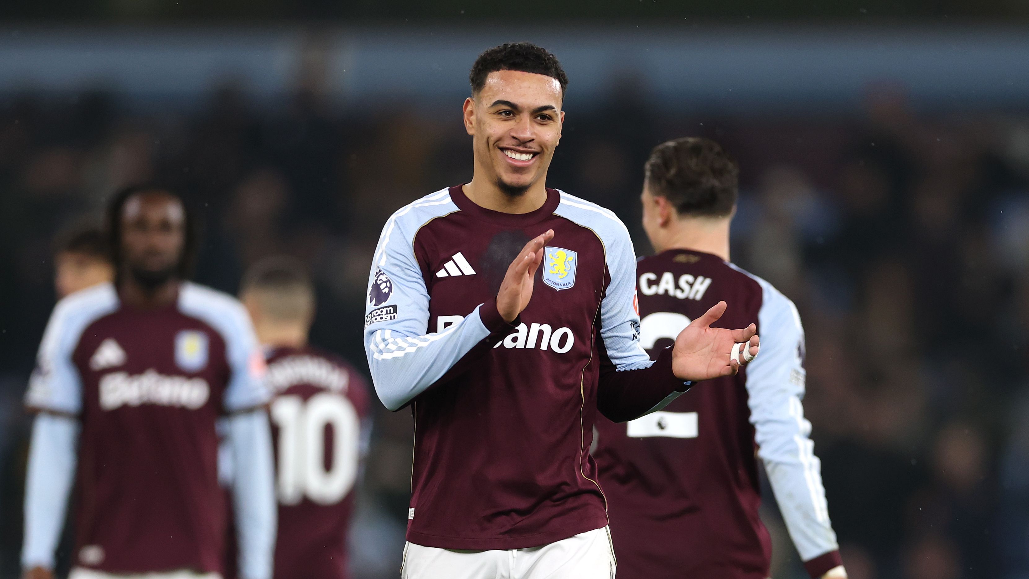 Aston Villa v Manchester United - Premier League