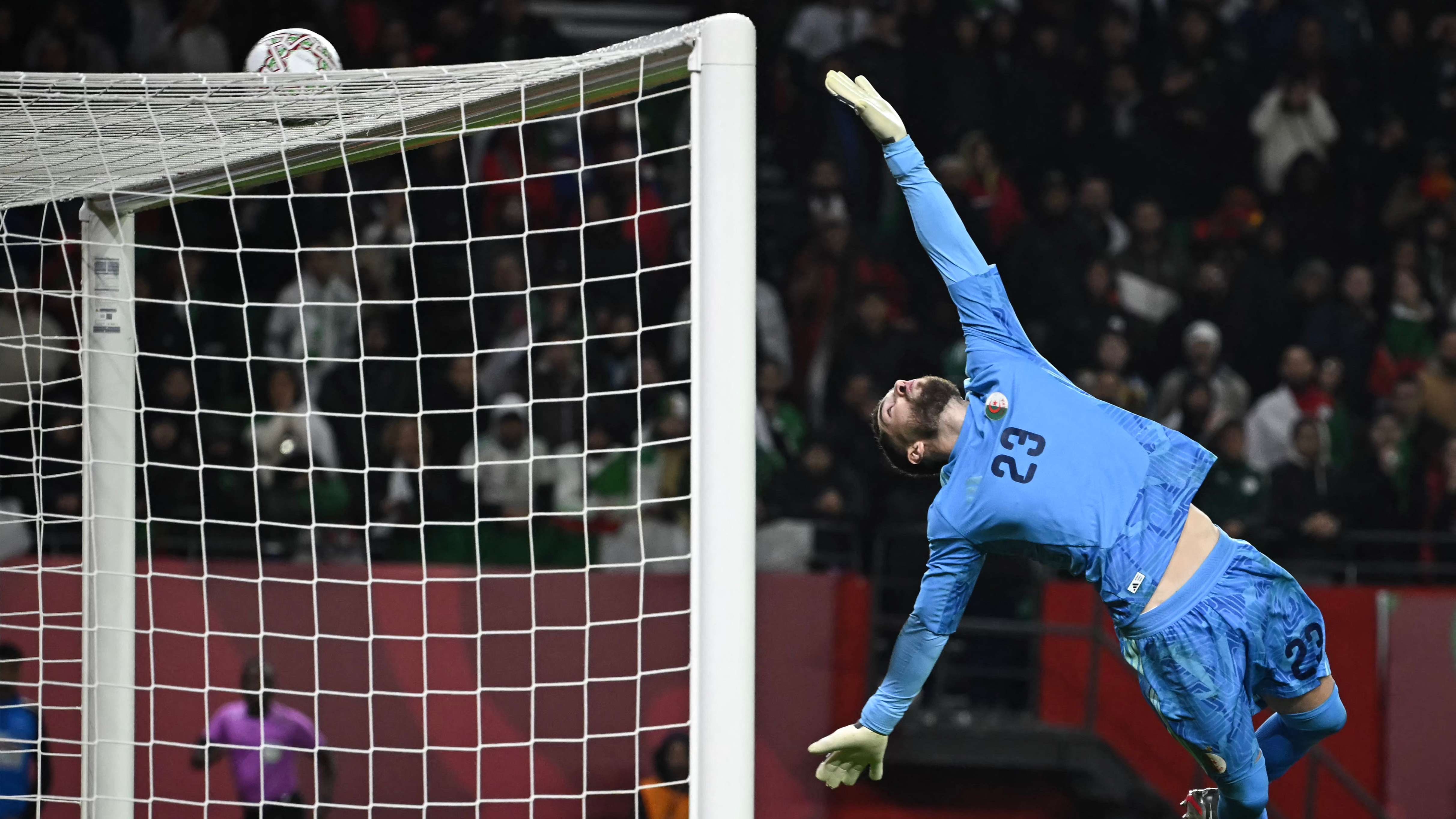 TOPSHOT-FBL-AFR-2025-MATCH 21-DZA-BFA