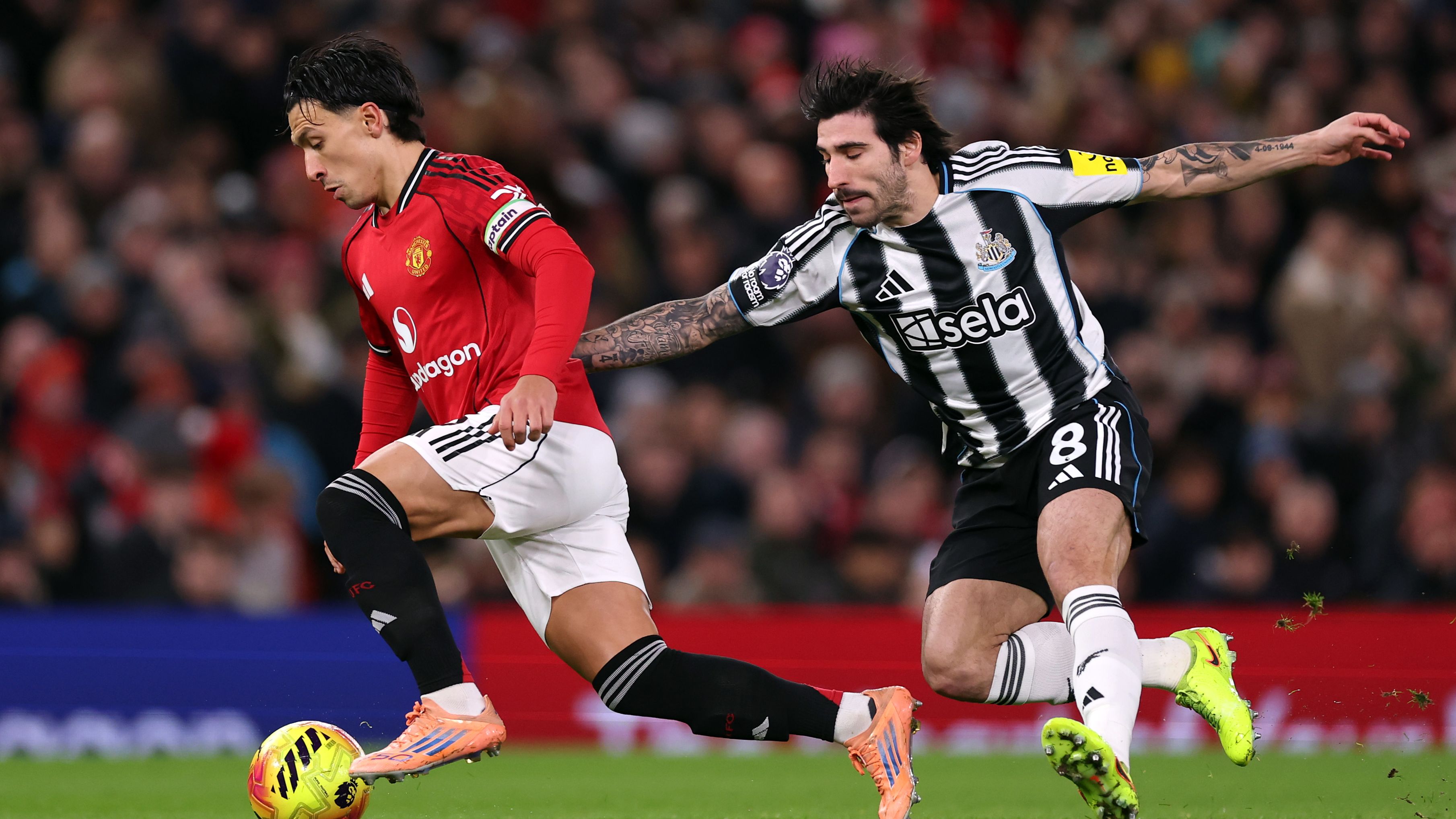 Manchester United v Newcastle United - Premier League