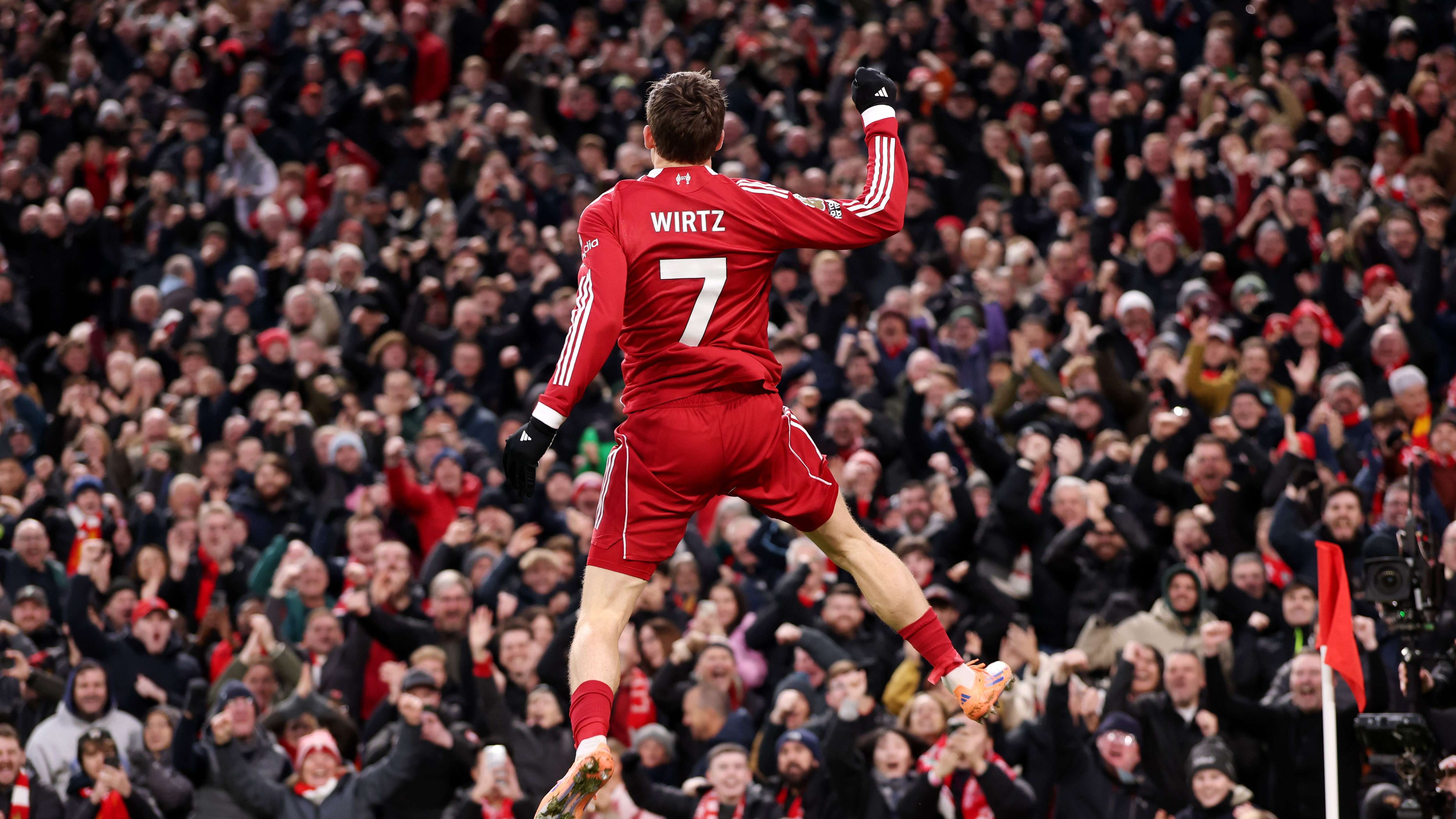 Liverpool v Wolverhampton Wanderers - Premier League