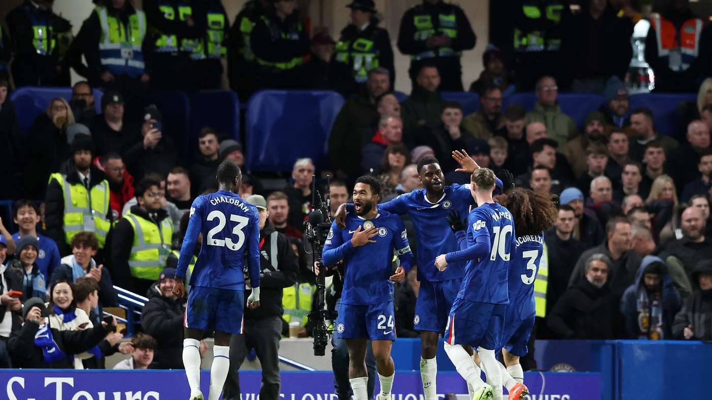 Chelsea v Aston Villa - Premier League