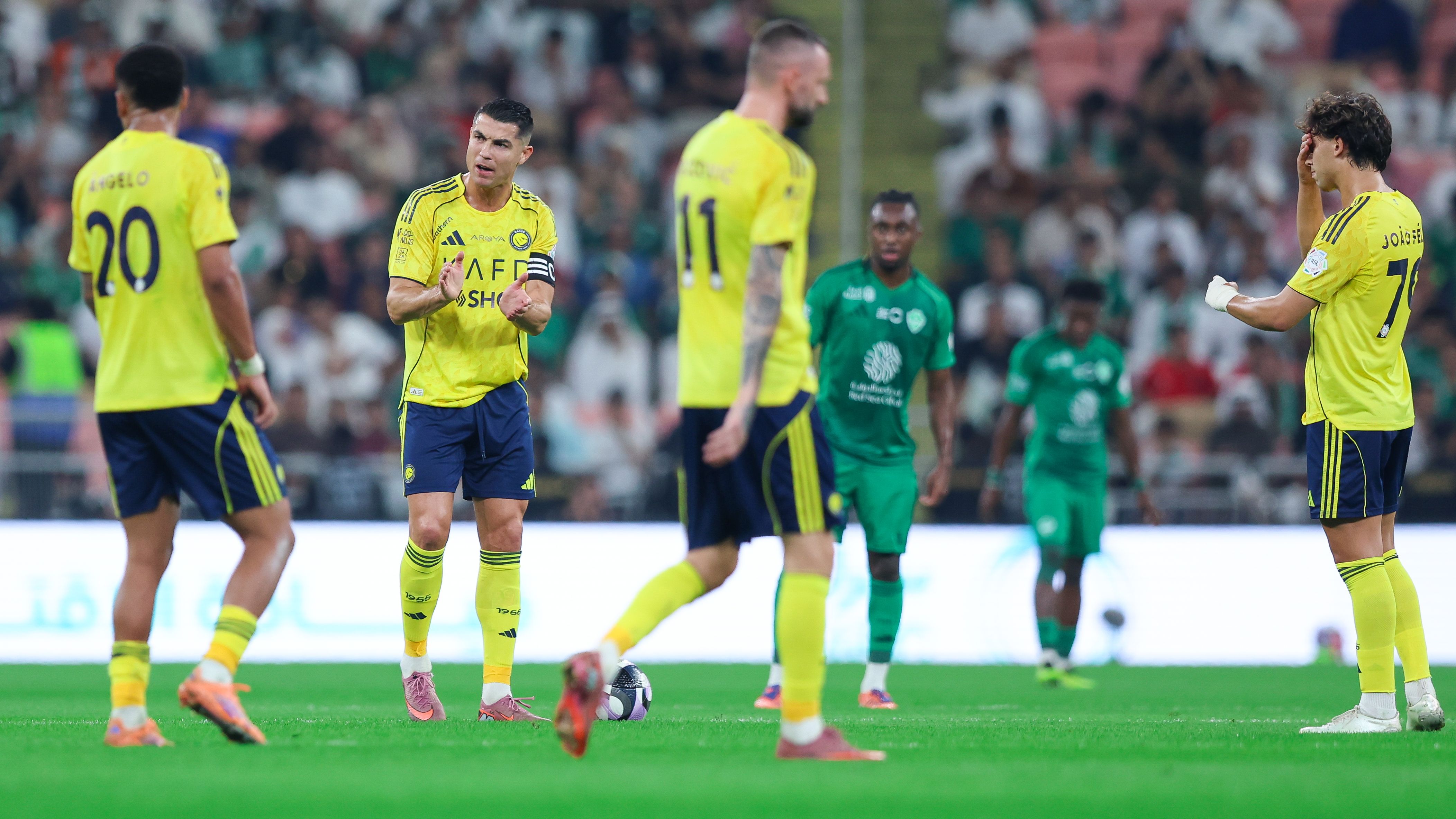 Bento portero de Al Nassr podría ir a Genoa en cesión