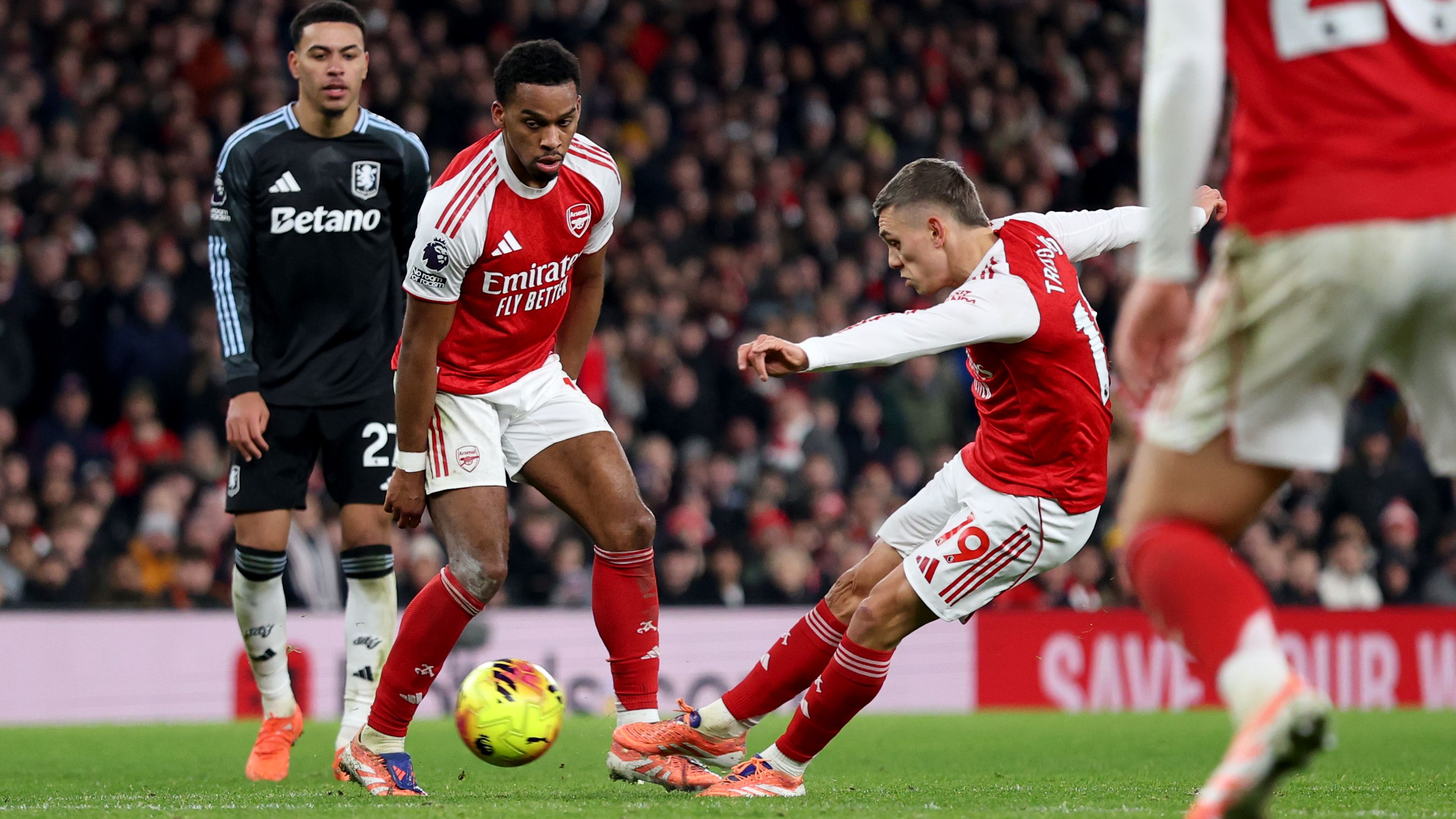 Arsenal v Aston Villa - Premier League