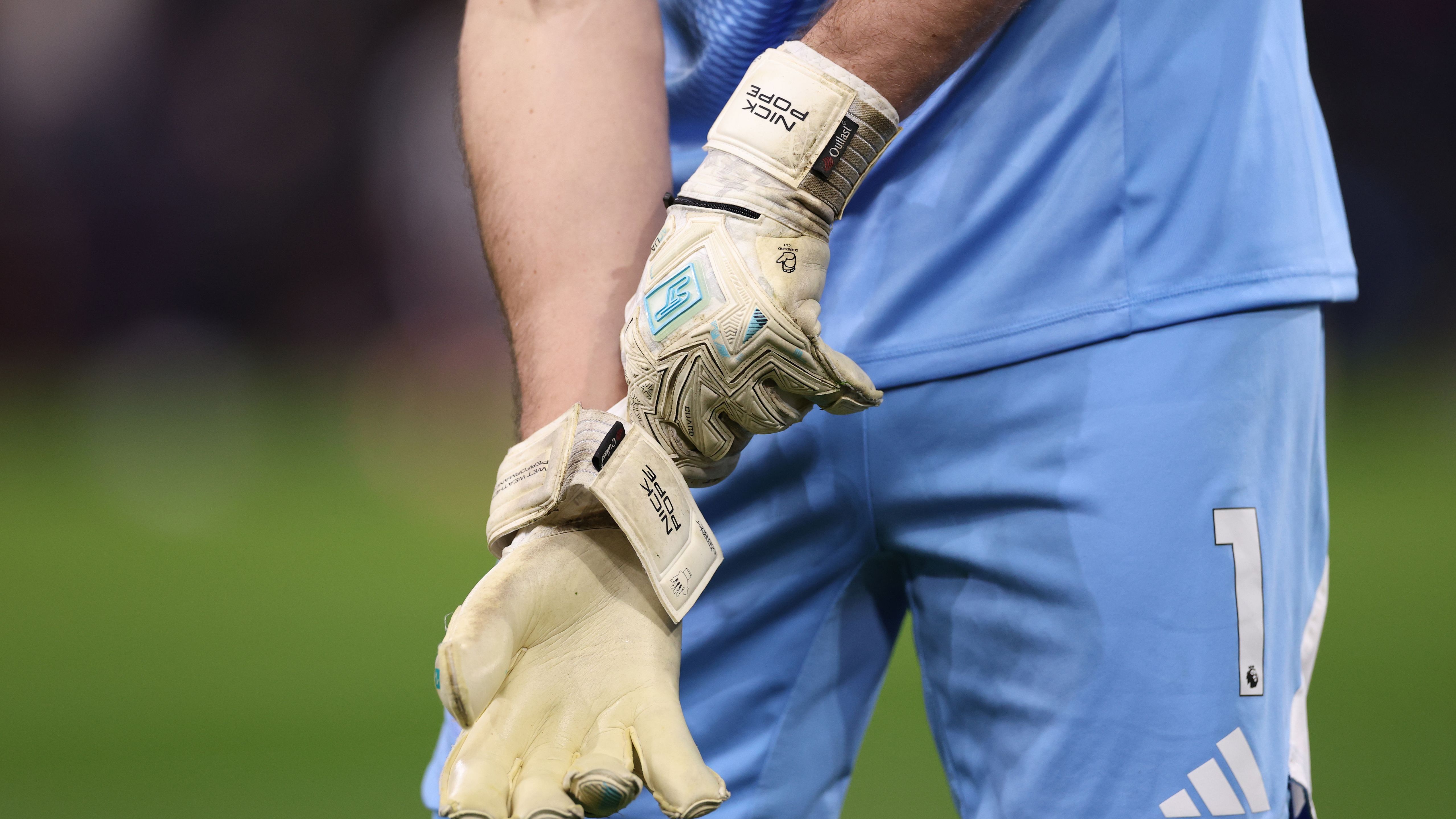 ليس أساسيًا.. لاعب سعودي ضمن أفضل 100 حارس شاب في العالم