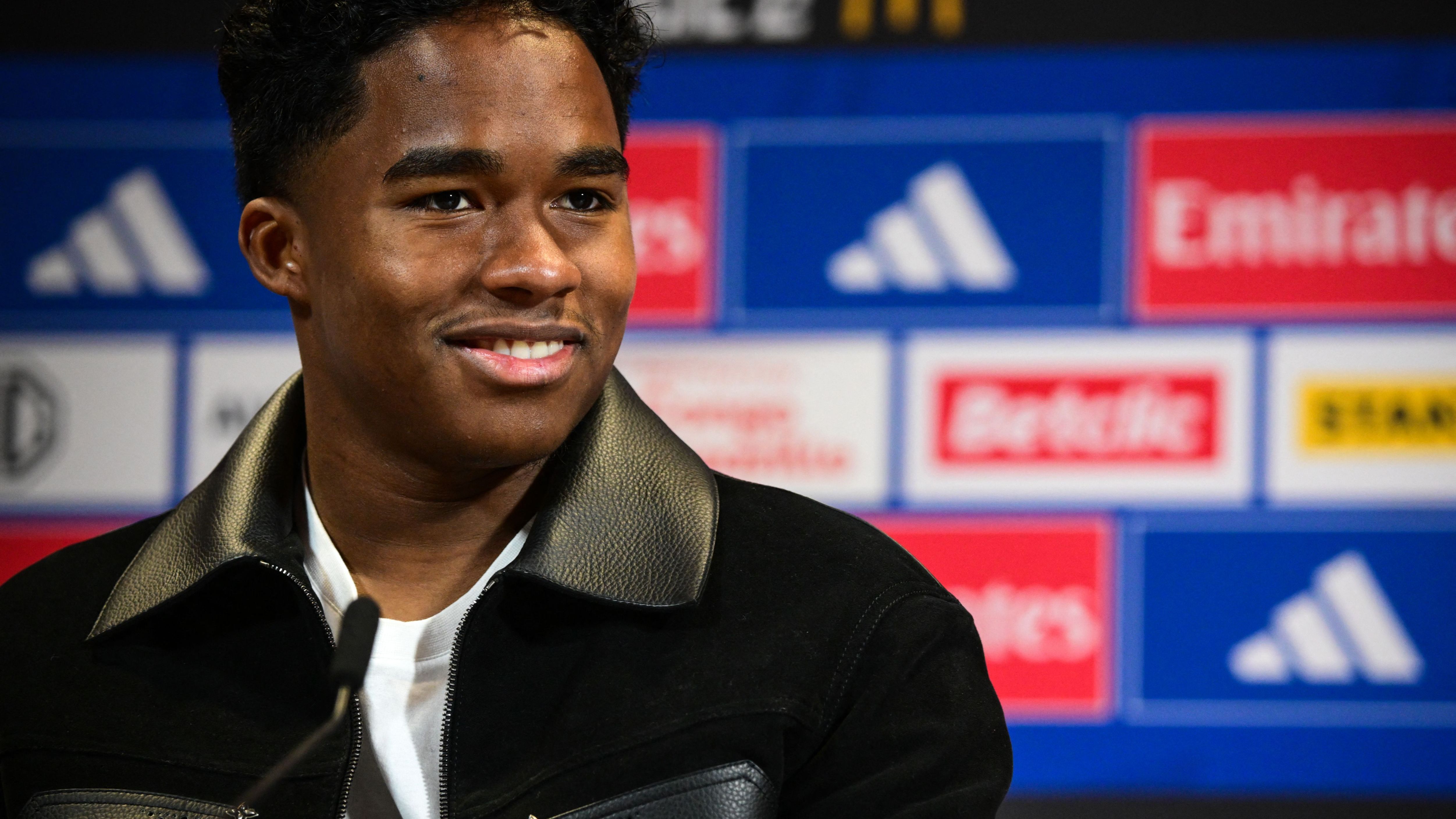 FBL-FRA-LIGUE1-LYON-PRESSER