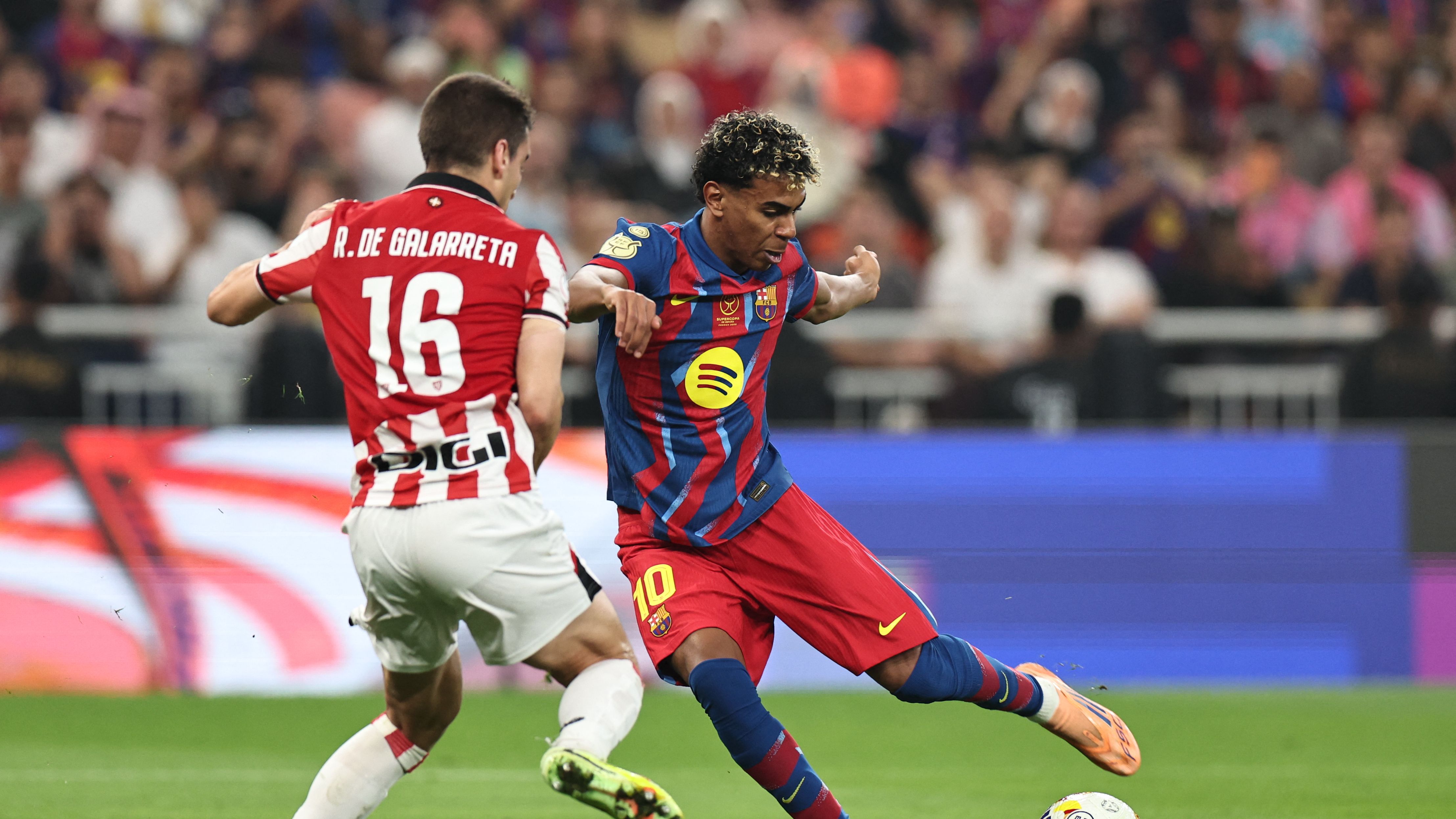 القنوات الناقلة لمباراة أتلتيك بيلباو وبرشلونة في الدوري الإسباني 2025-2026