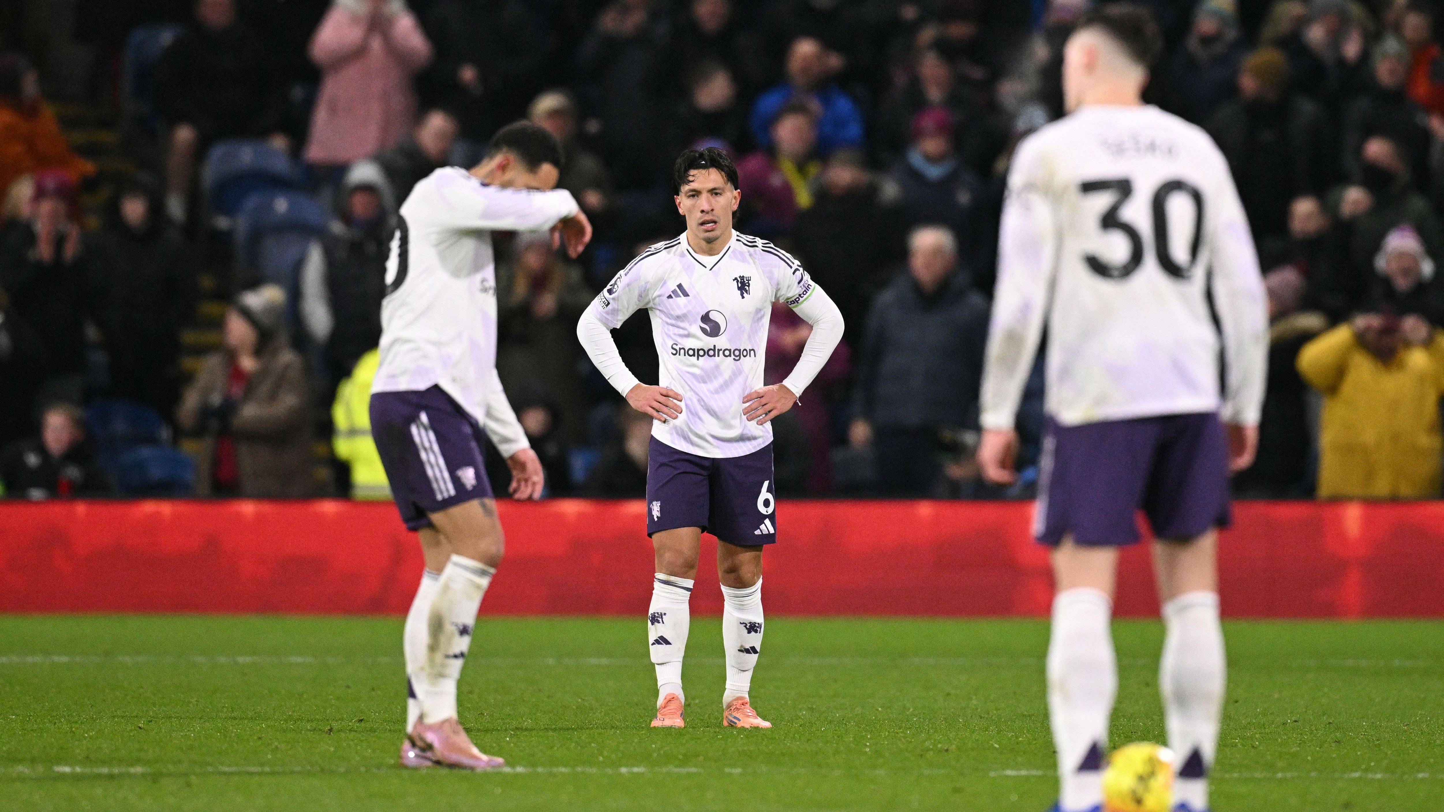 Manchester United tras la destitución de Amorim: Wilcox reúne a los jugadores para perseguir la Champions