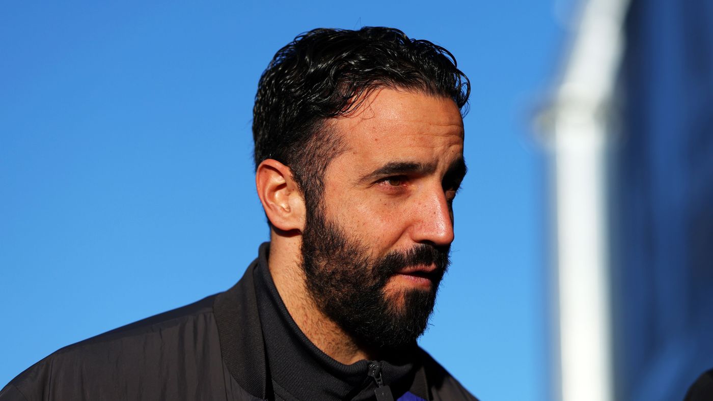 استياء وعدم رضا من التعليقات.. كيف فقدت إدارة يونايتد ثقتها بأموريم؟