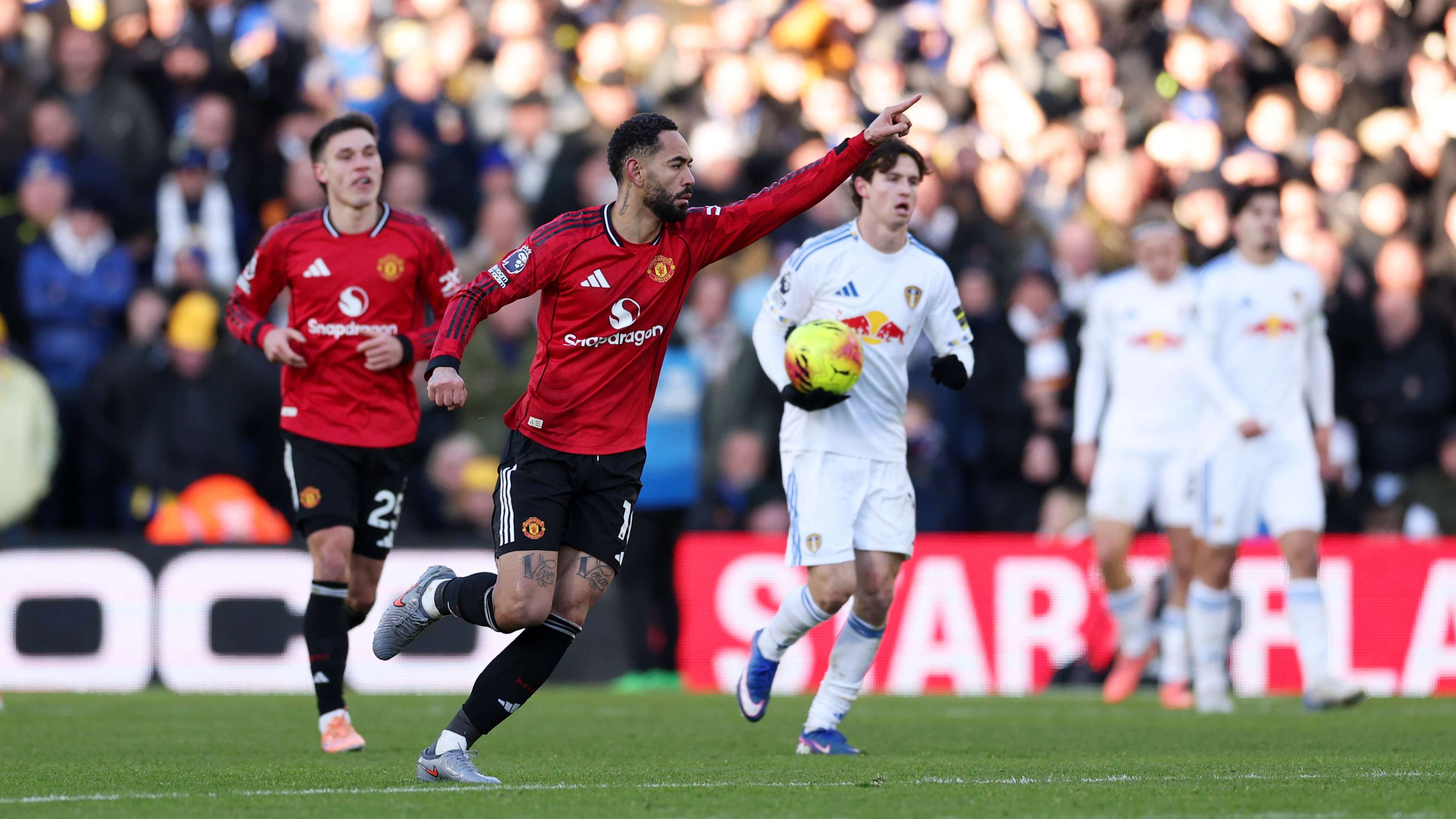 Leeds United v Manchester United - Premier League