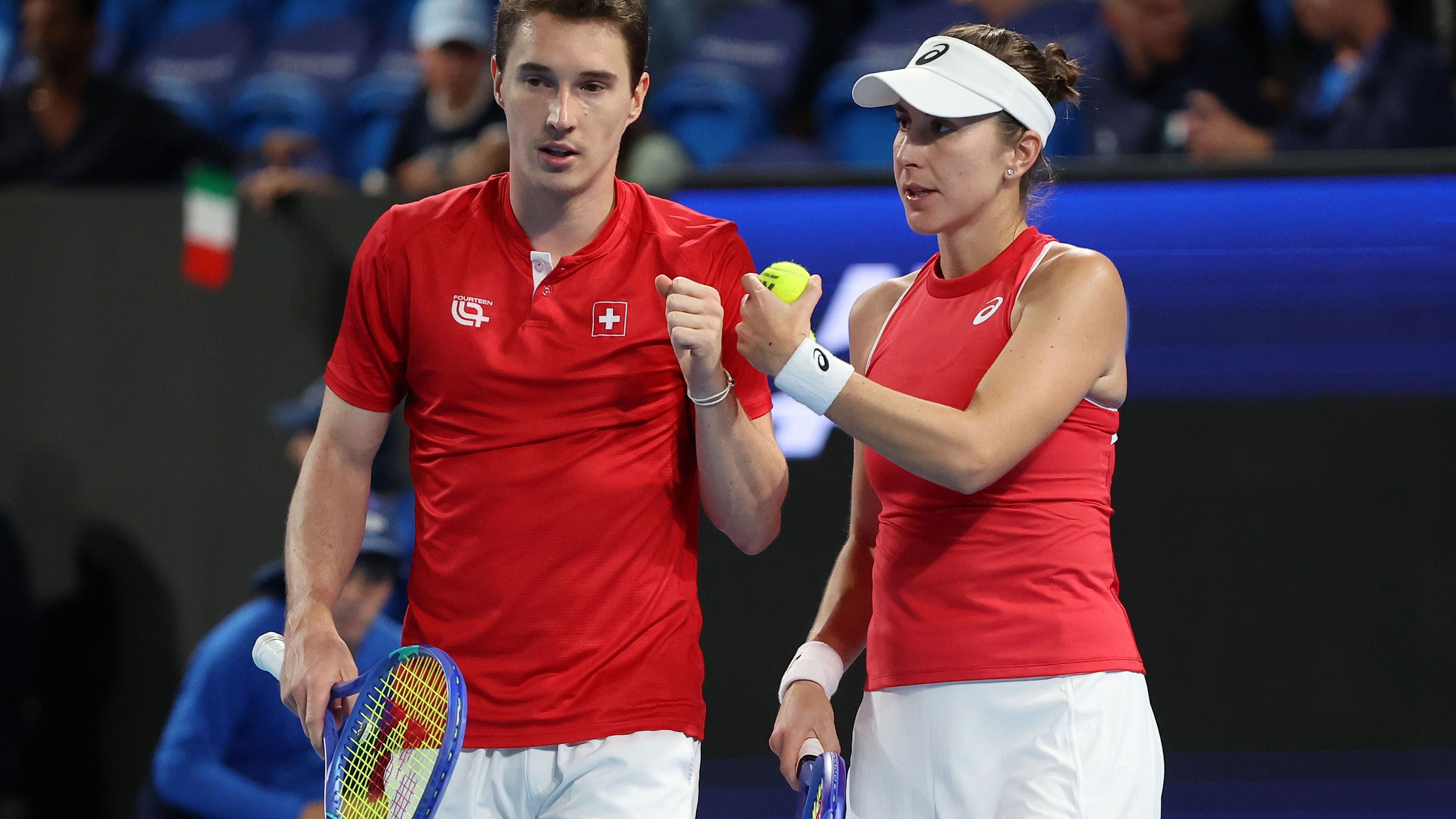 Belinda Bencic leads Switzerland to United Cup quarterfinals in Perth 2026
