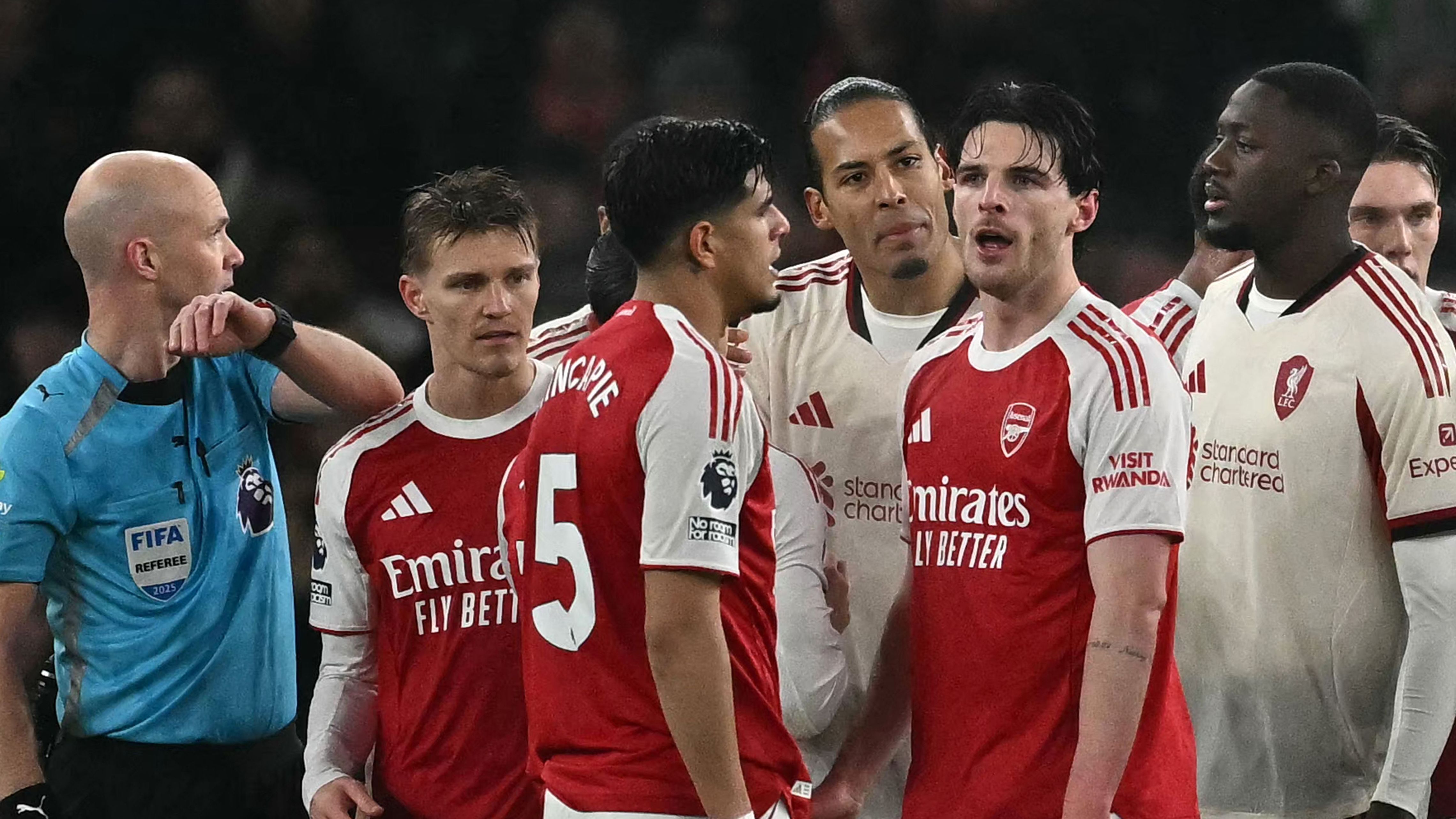 Connor Bradley lesionado rodilla Liverpool The Times