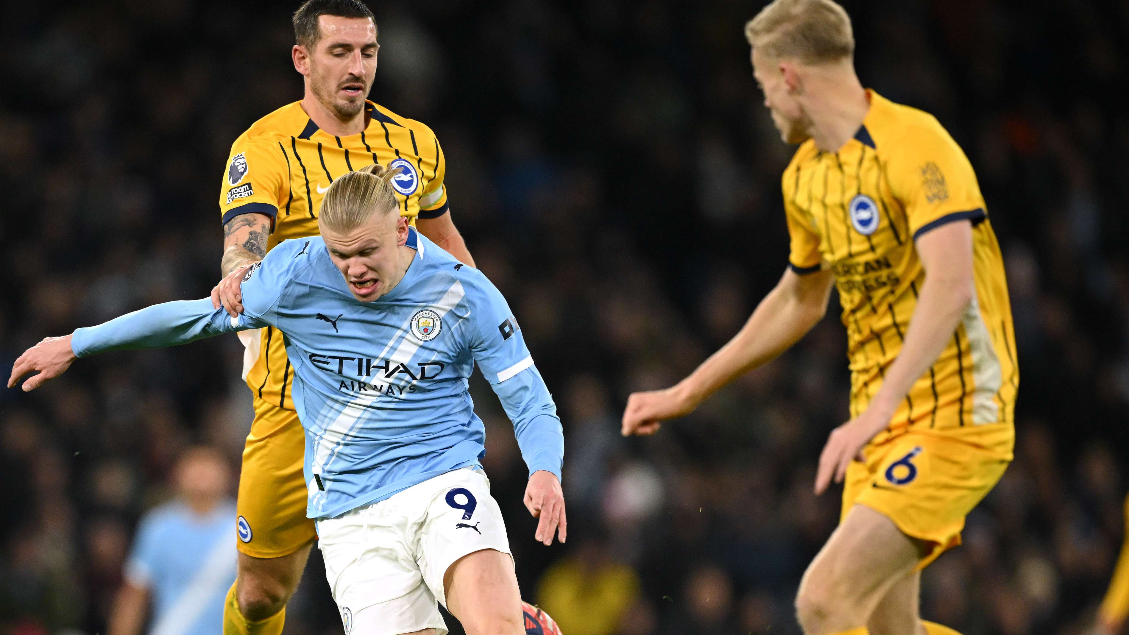 Manchester City v Brighton & Hove Albion - Premier League