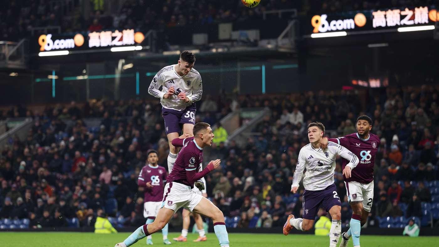 Burnley v Manchester United - Premier League