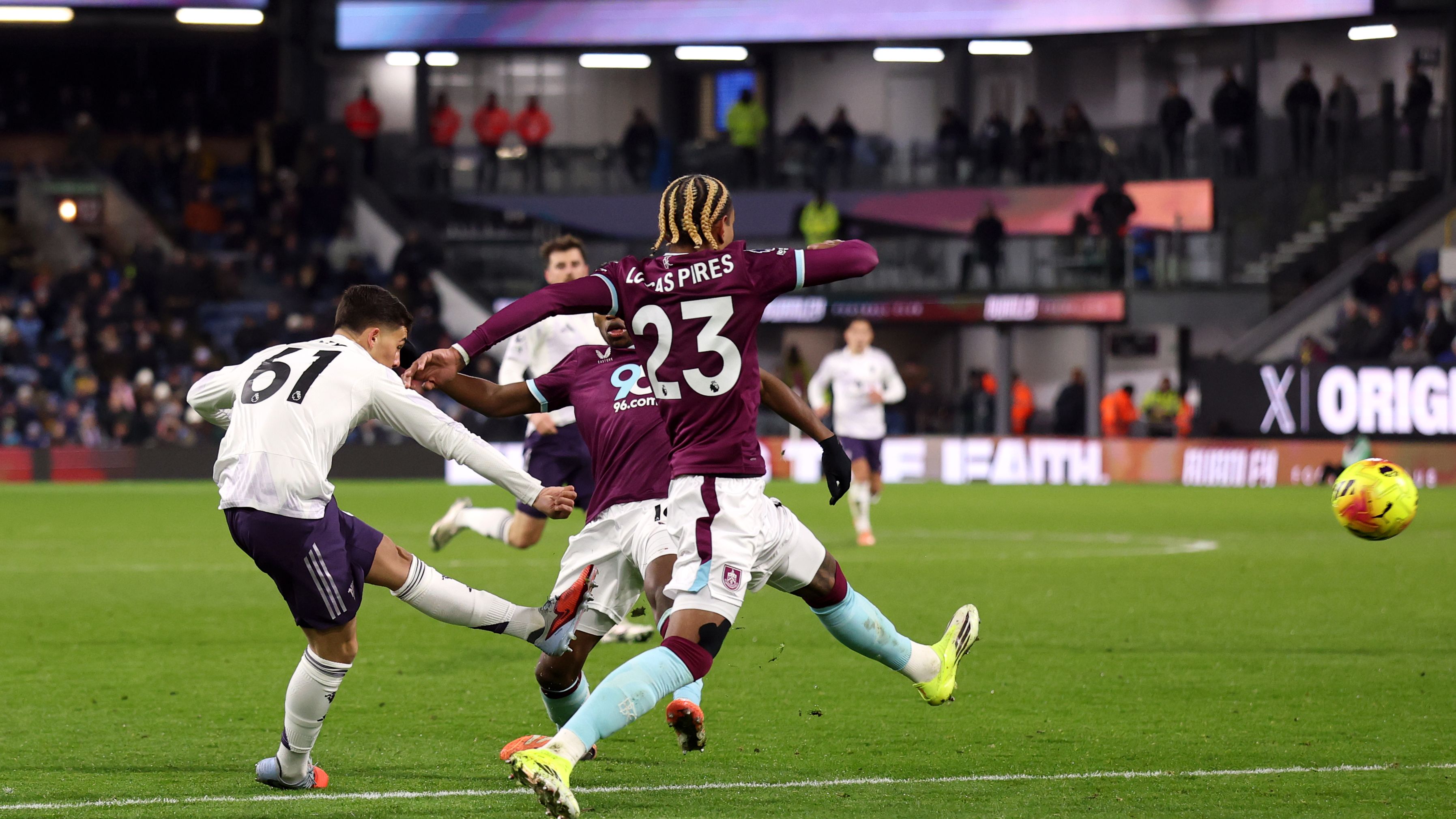 Burnley v Manchester United - Premier League
