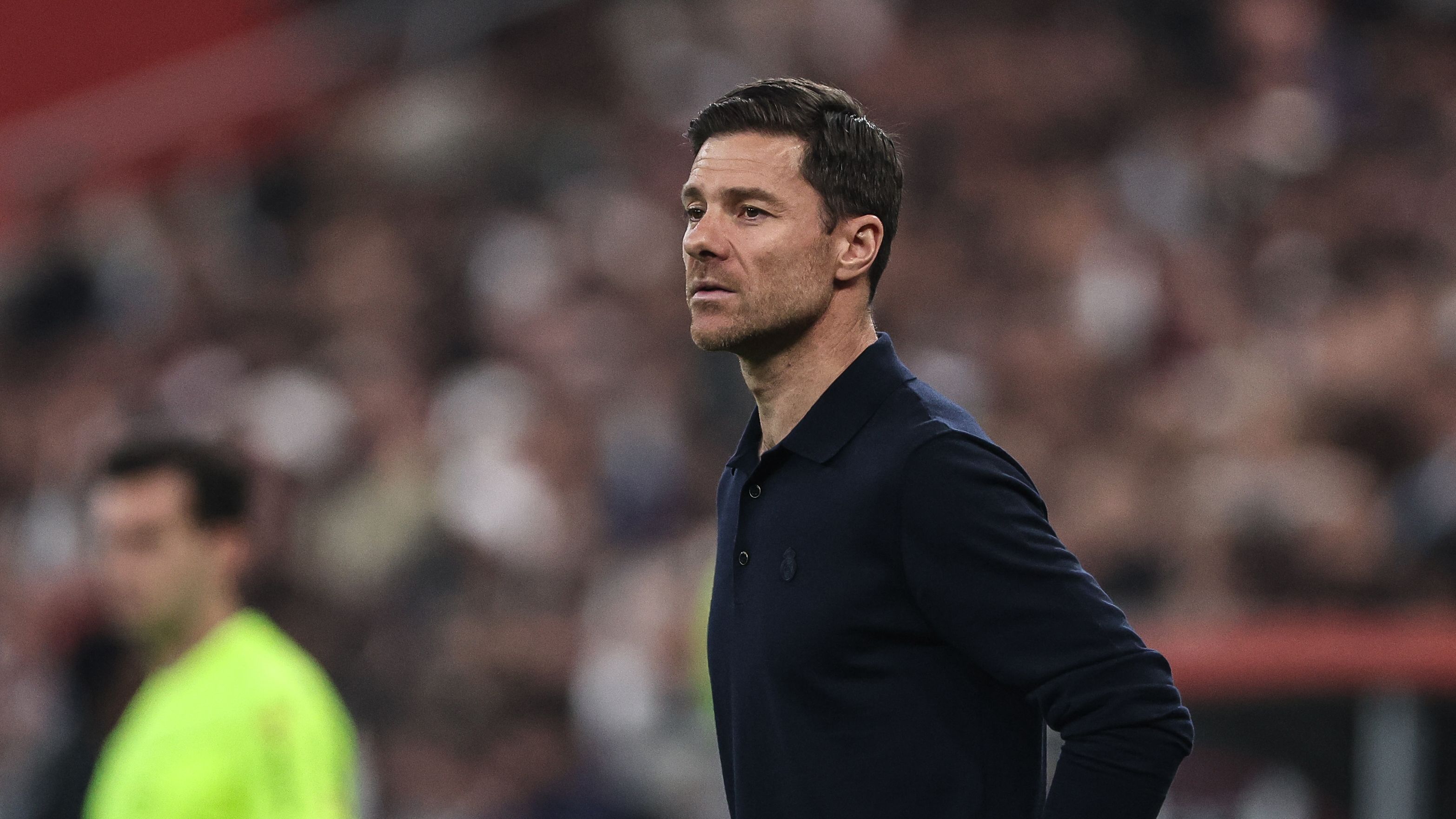 ليس ليفربول.. ألونسو على طاولة عملاق جديد في البريميرليج