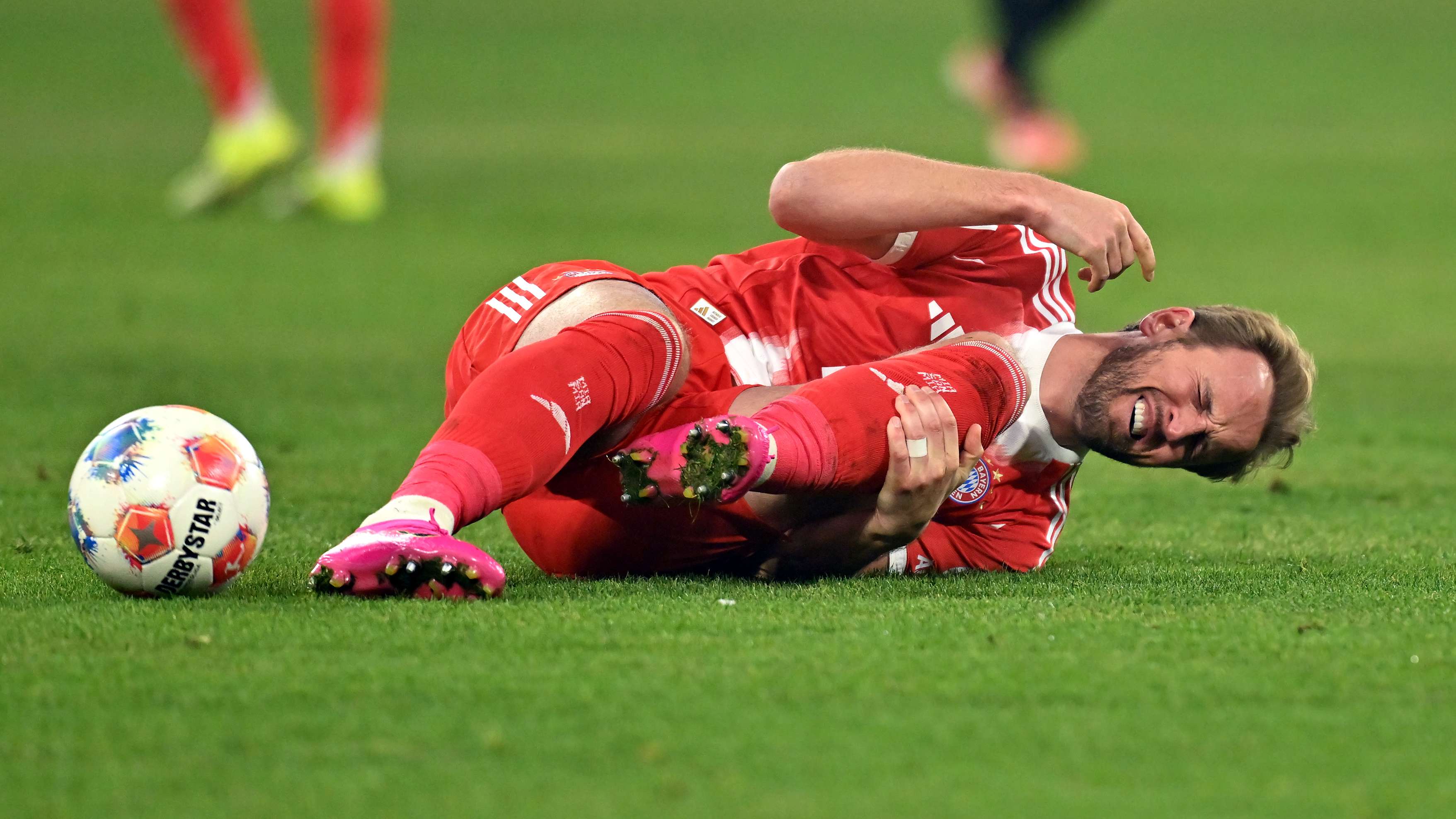 FC Bayern München v VfL Wolfsburg - Bundesliga