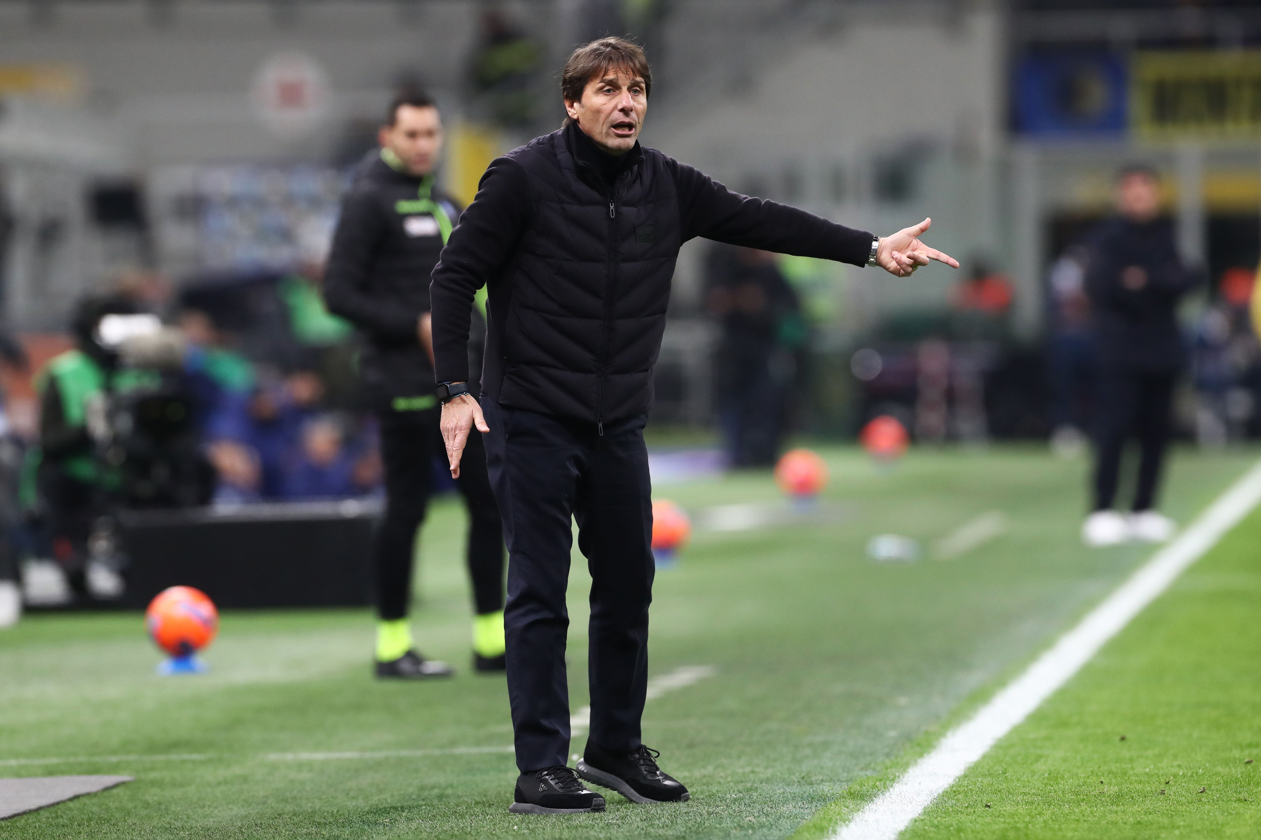 Inter Napoli Conte red card Meazza drama
