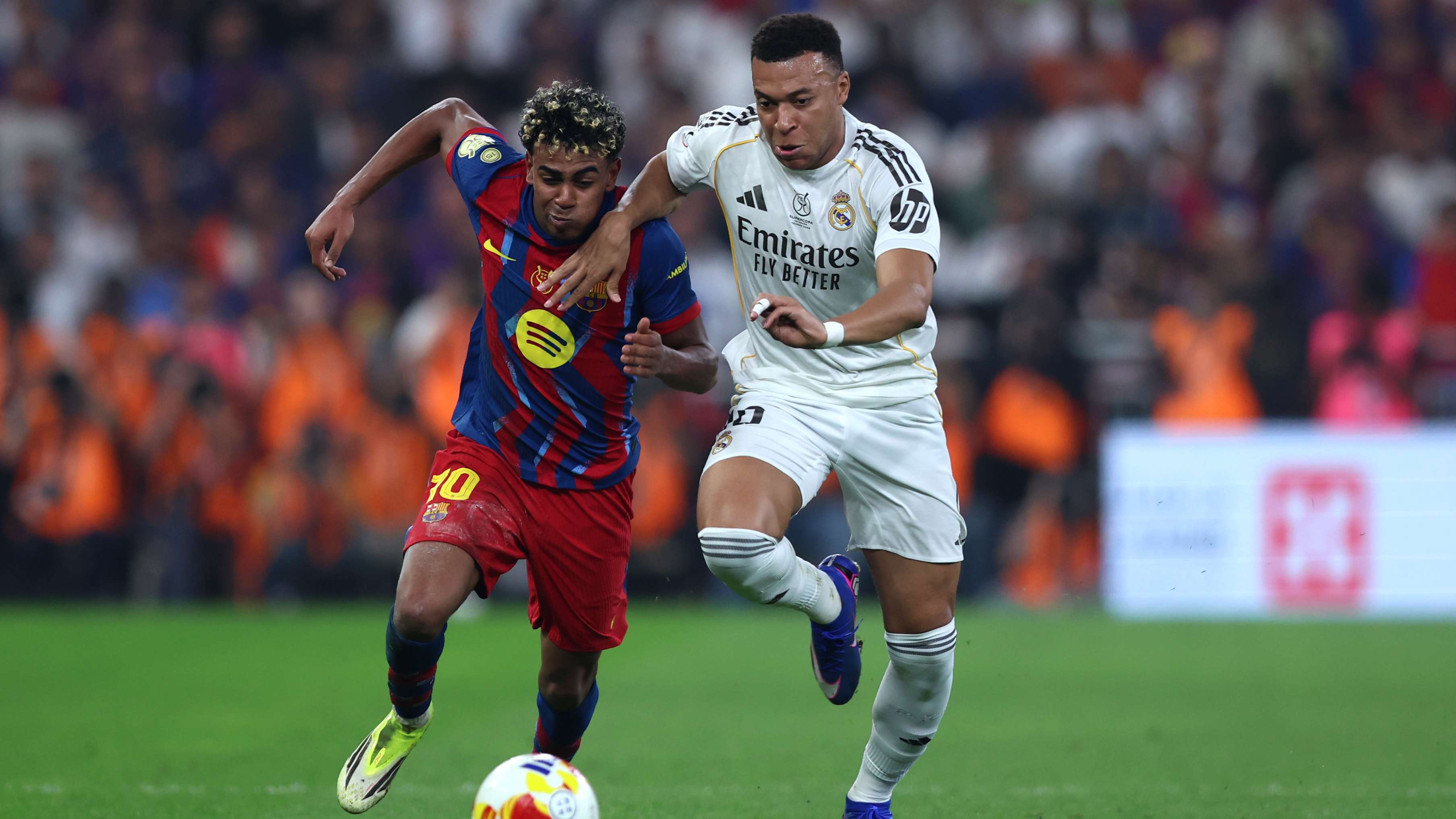 ريال مدريدجوتي يشعل برشلونة بتصريح مستفز حول دوري الأبطالبرشلونة لن يسحق ريال مدريد!06:2412 أكتوبر 2026