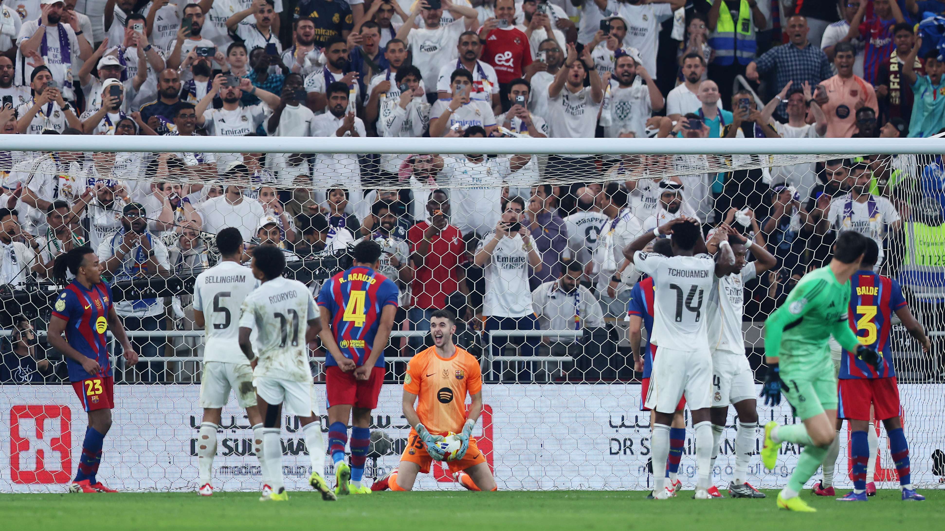 FC Barcelona v Real Madrid: Spanish Super Cup