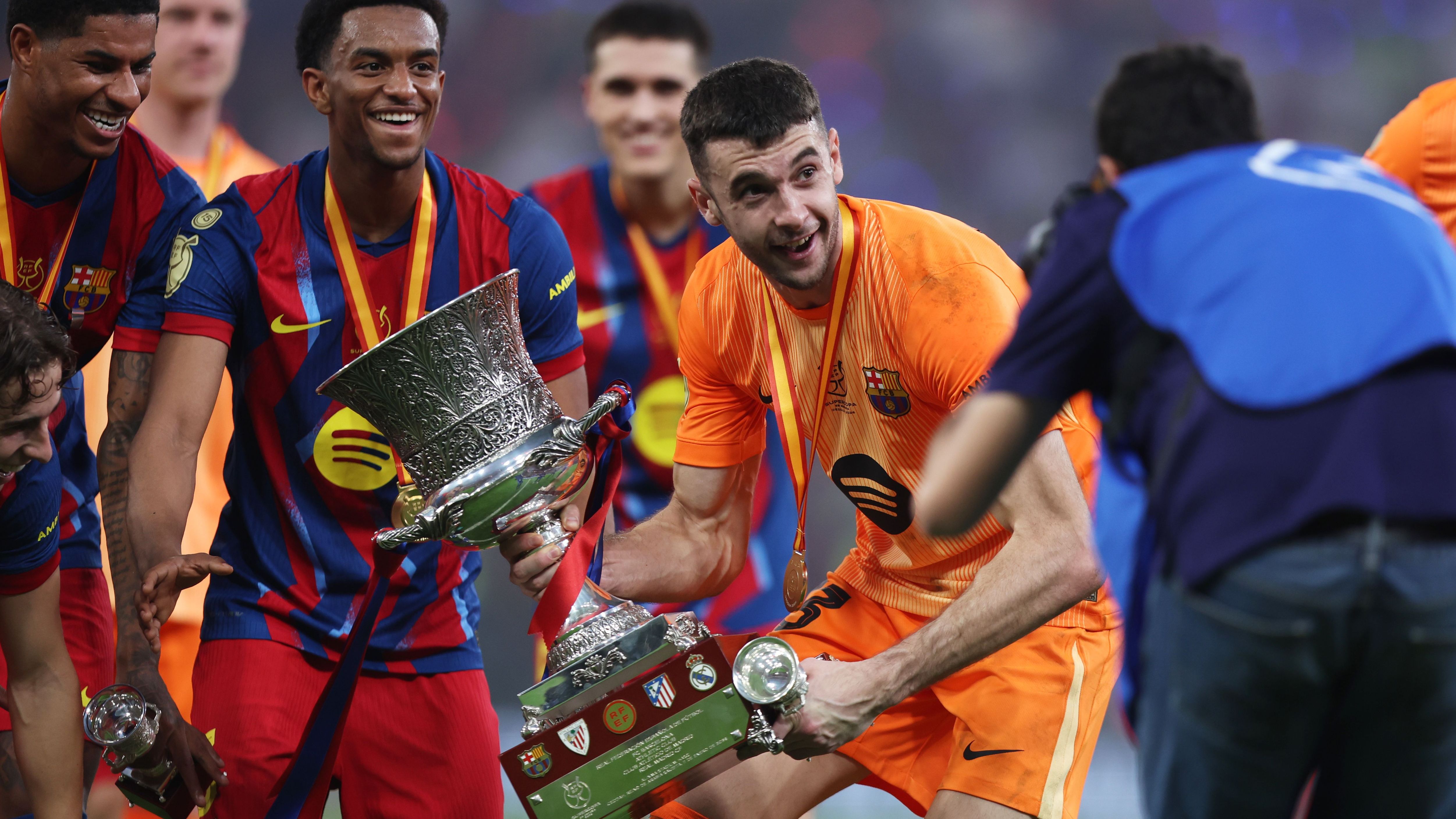 FC Barcelona v Real Madrid: Spanish Super Cup