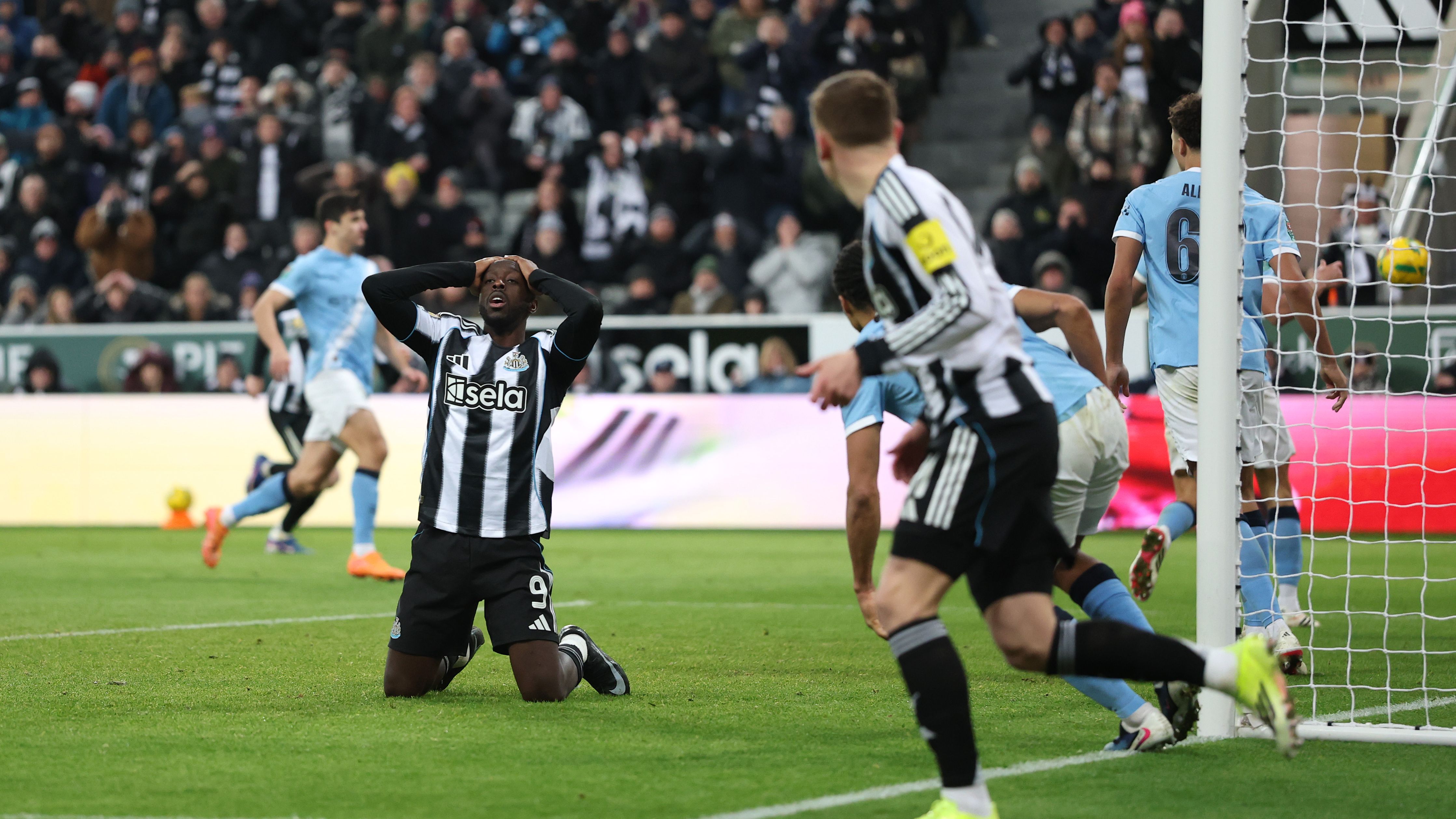 Newcastle United v Manchester City - Carabao Cup Semi Final First Leg