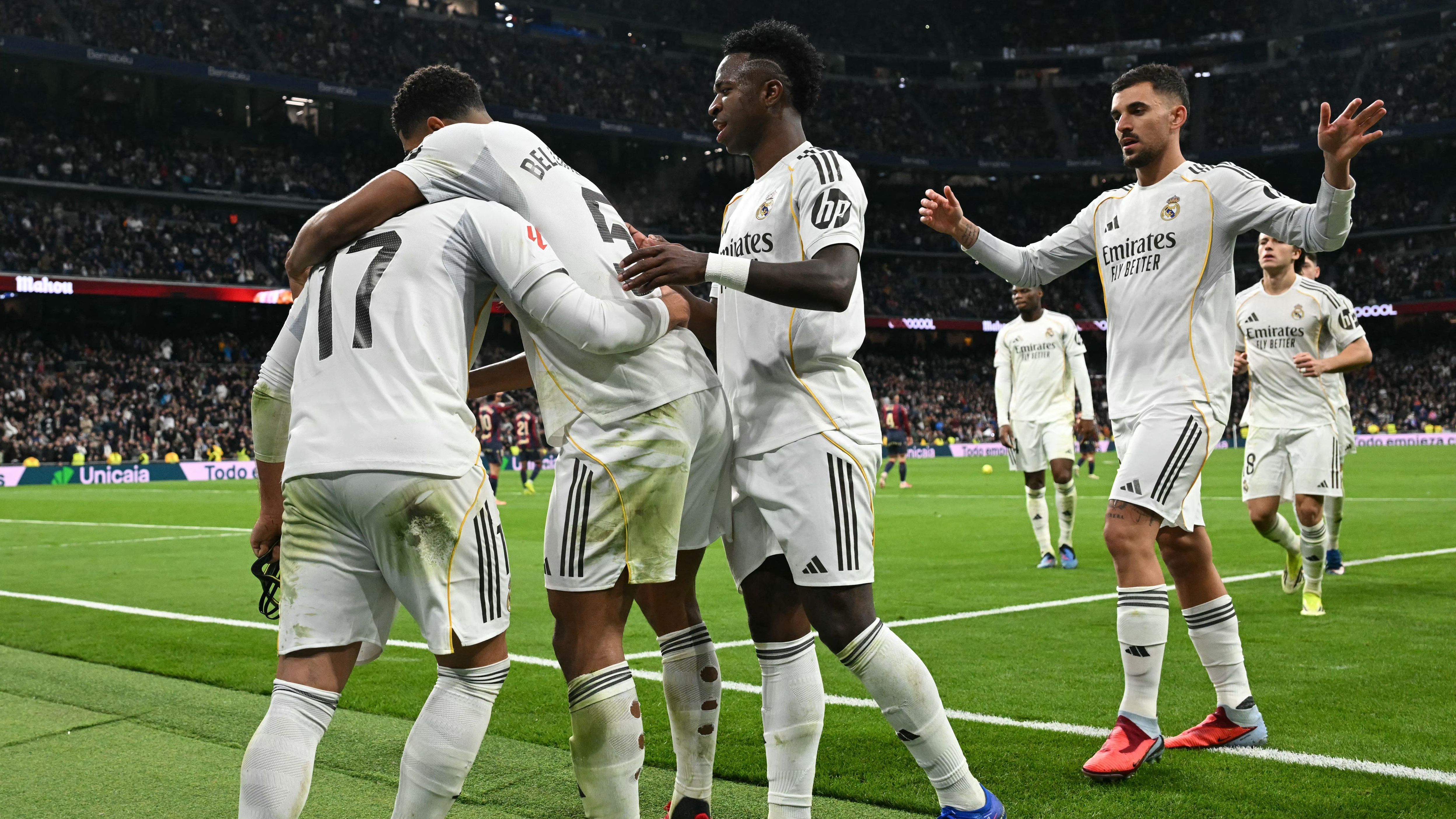 فيروس غامض يهاجم راؤول أسينسيو في ريال مدريد ويسبب فقدان 6 كيلو جرامات من وزنه