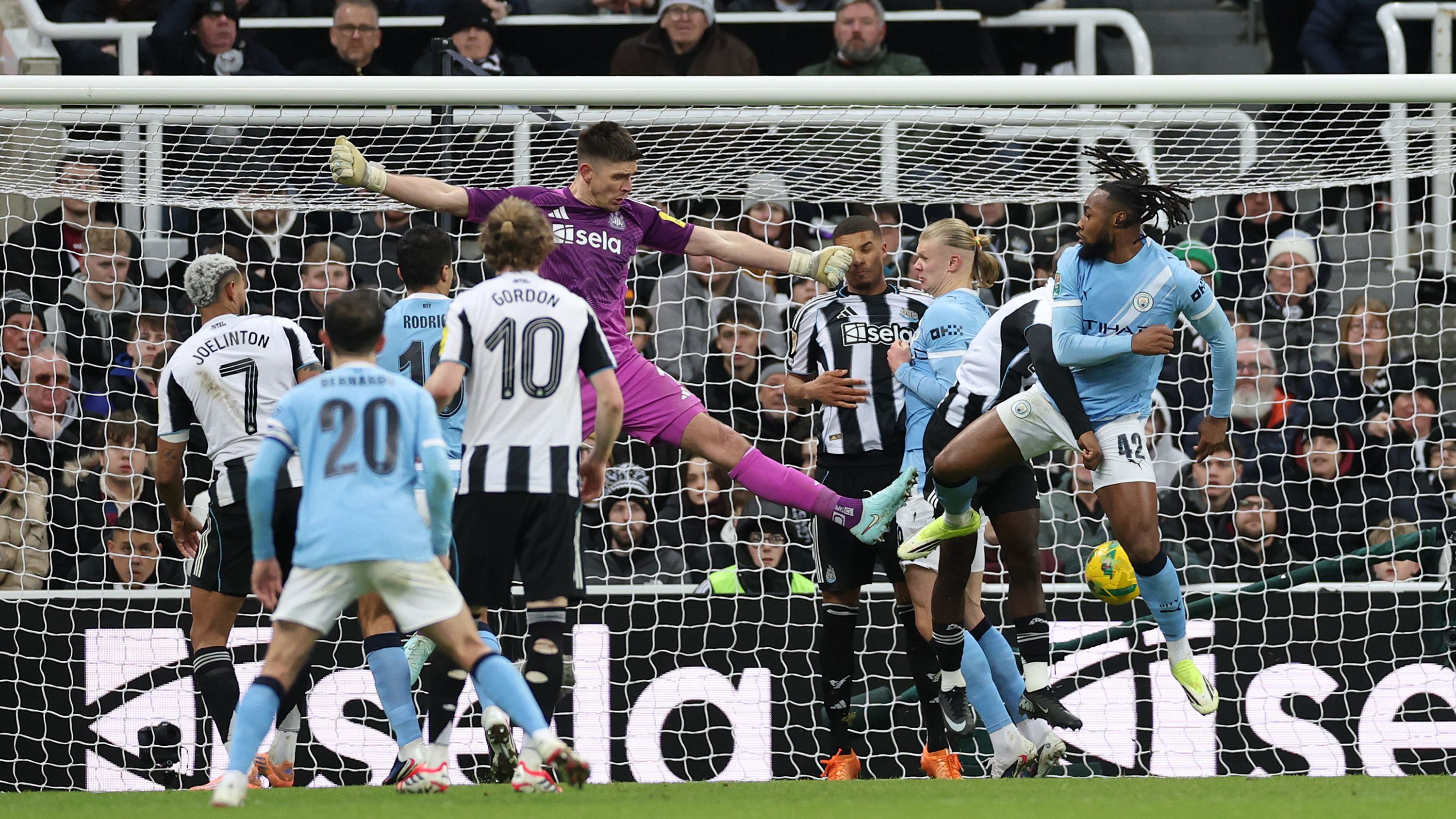 Semenyo goal in Man City vs Newcastle Carabao Cup semi-final