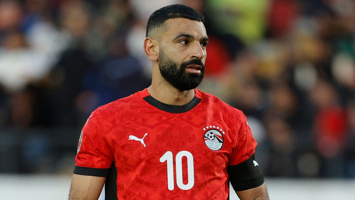 بالفيديو.. تحذير مصري إلى صلاح من سيناريو ميسي