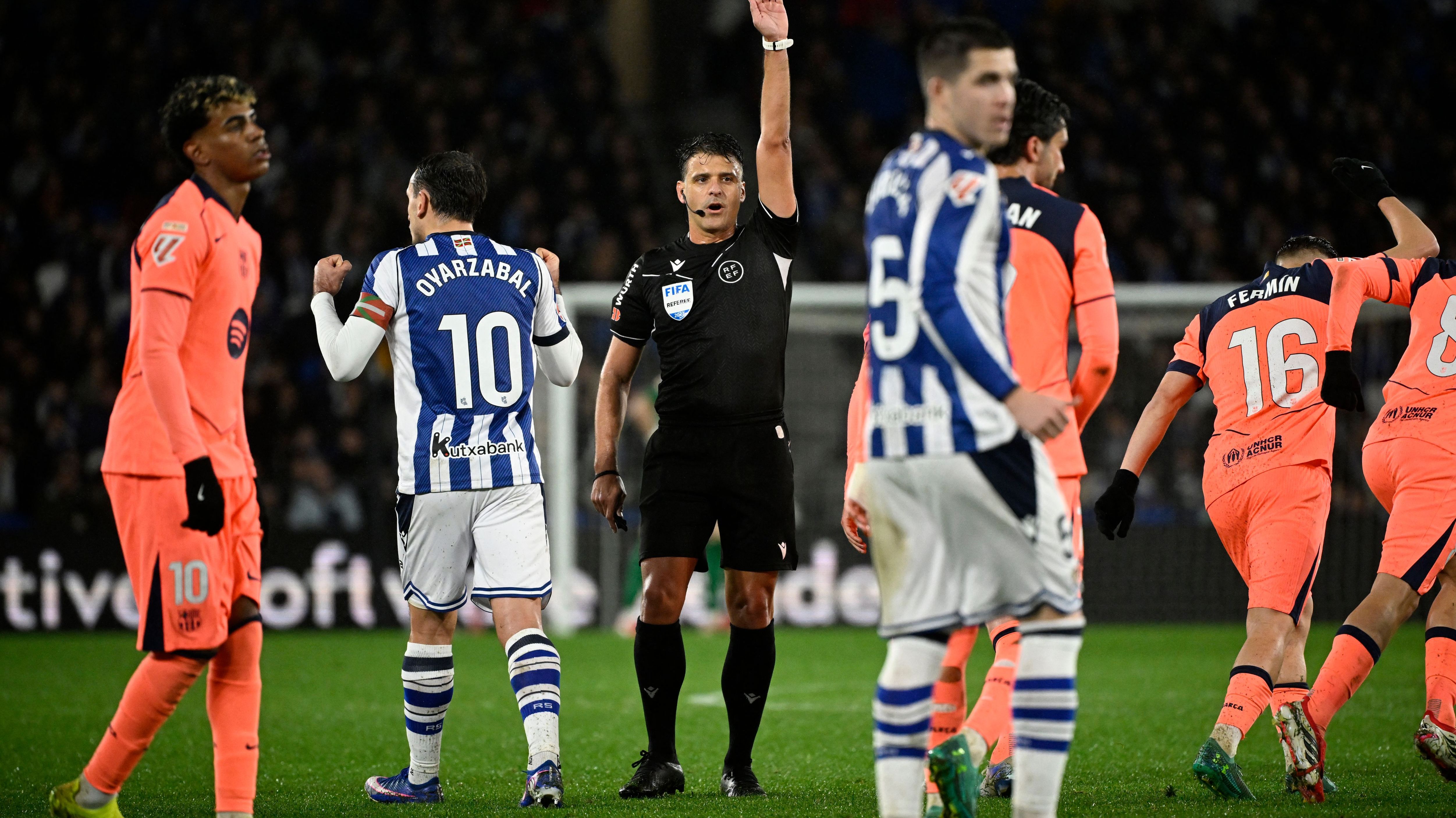 FBL-ESP-LIGA-REAL SOCIEDAD-BARCELONA