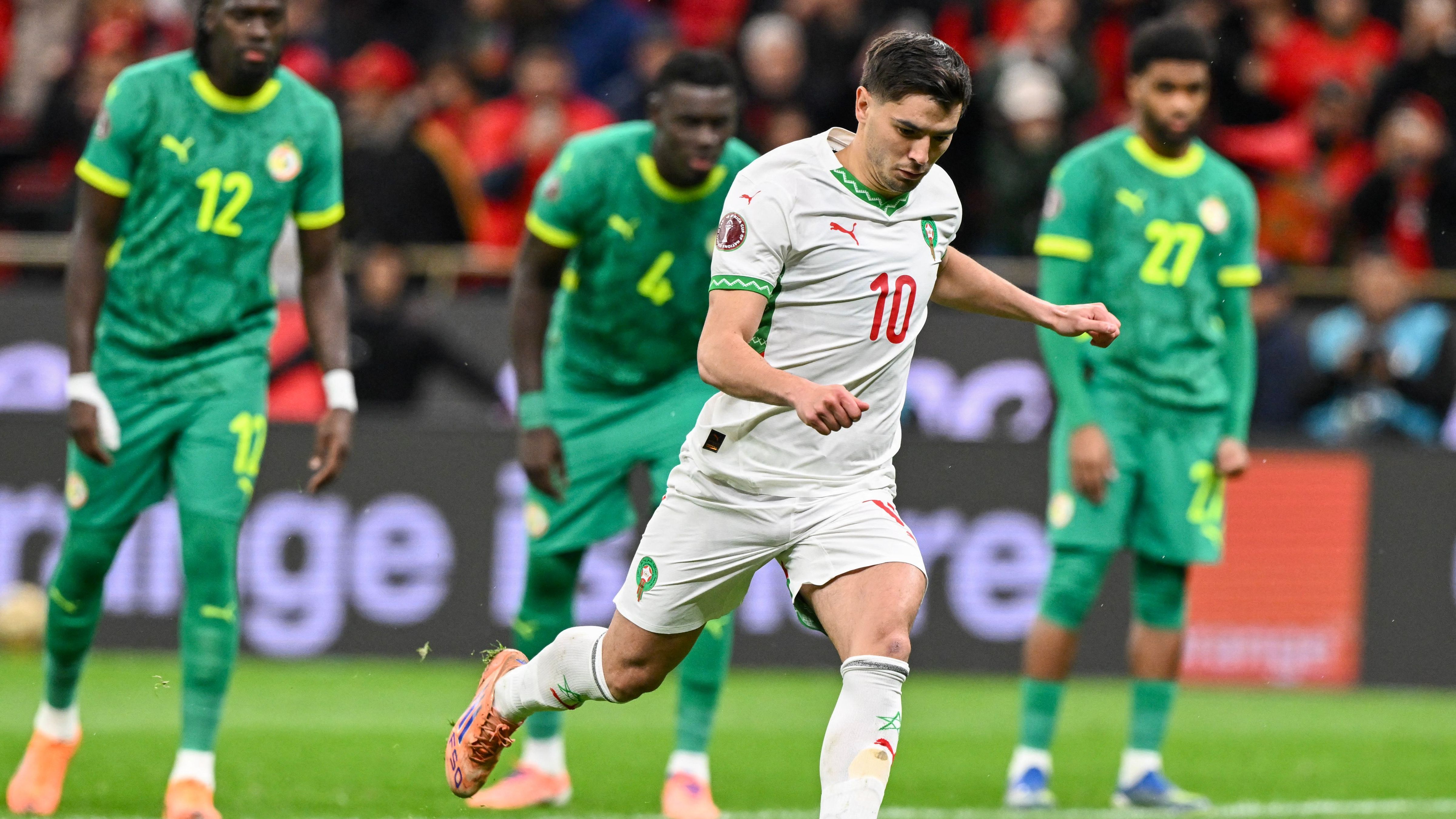 دياز يتحمل وابل الانتقادات بعد فضيحة النجم النيجيري في أمم أفريقيا