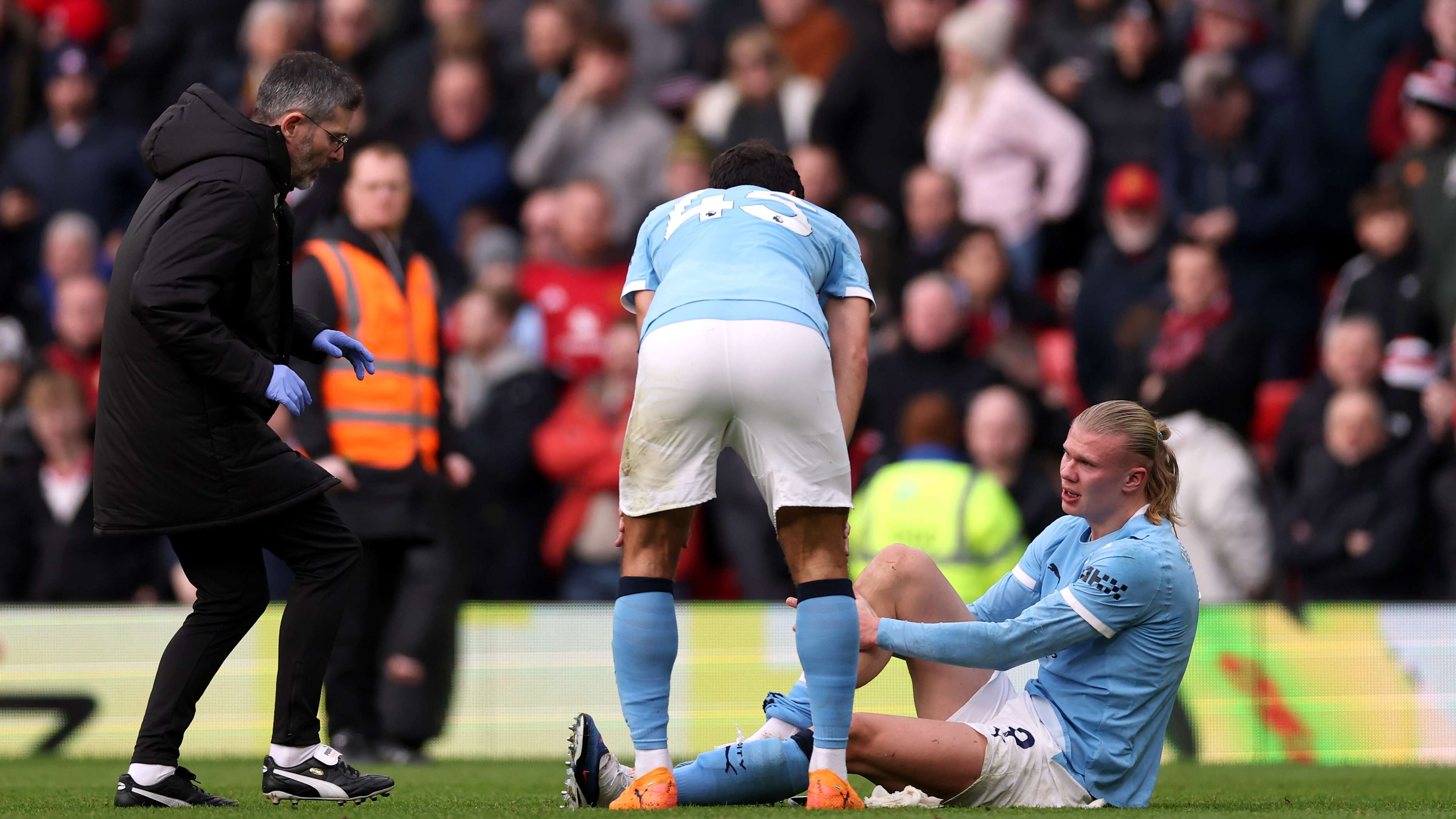 Manchester United v Manchester City - Premier League