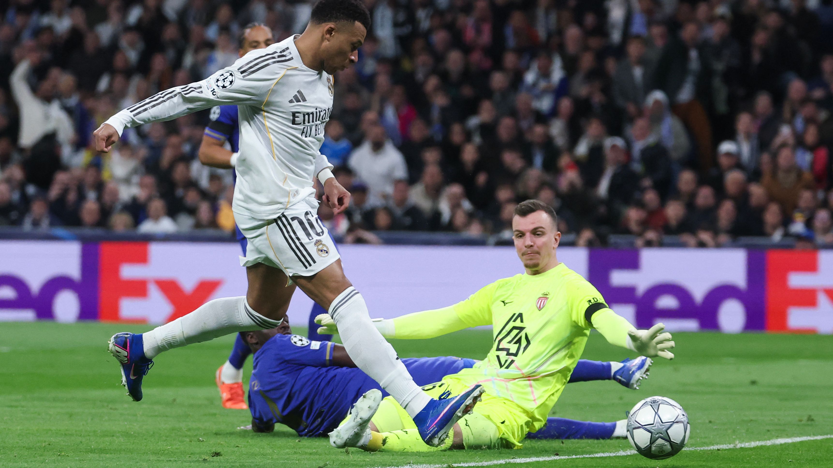 FBL-EUR-C1-REAL MADRID-MONACO