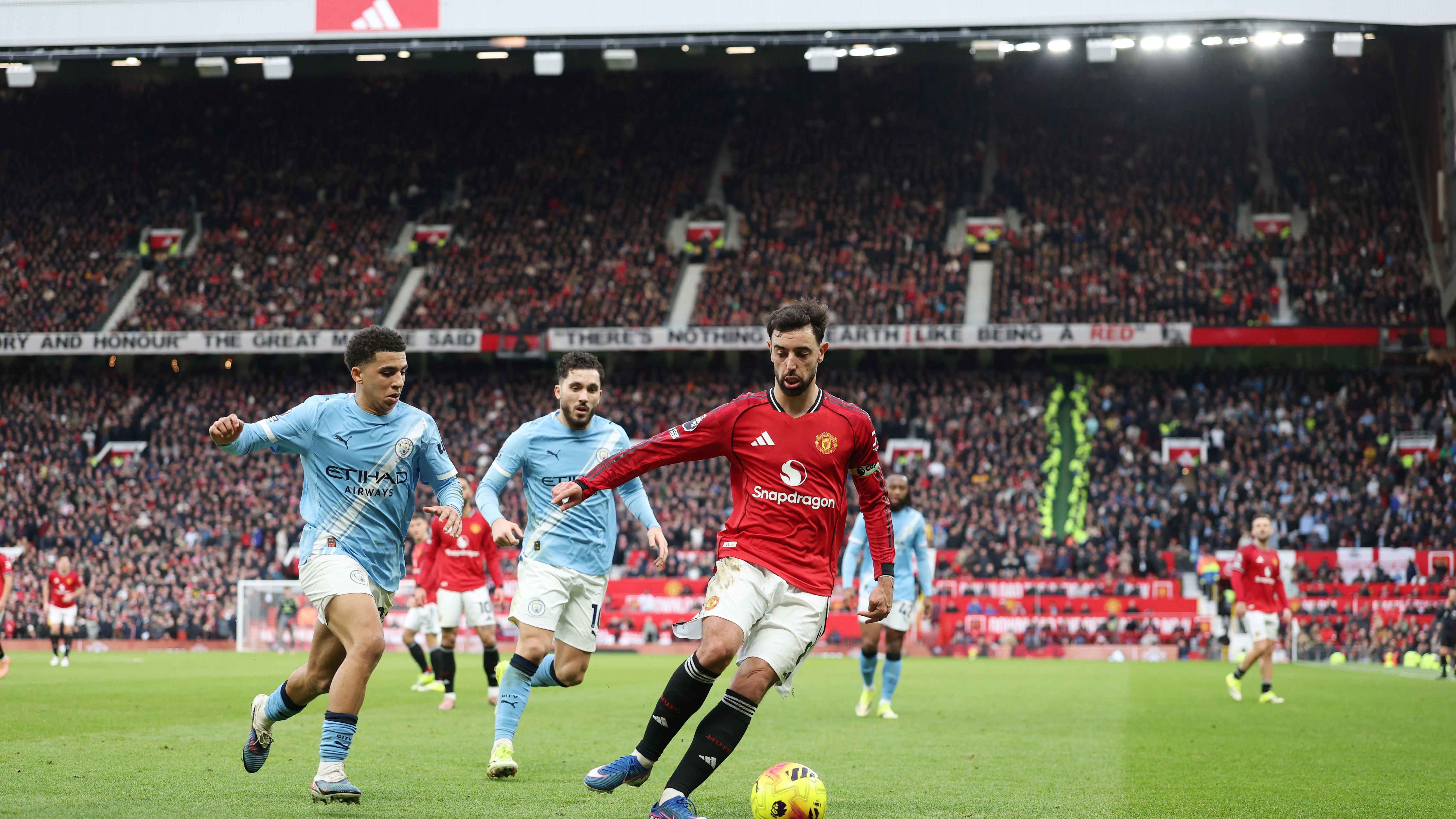 Manchester United v Manchester City - Premier League