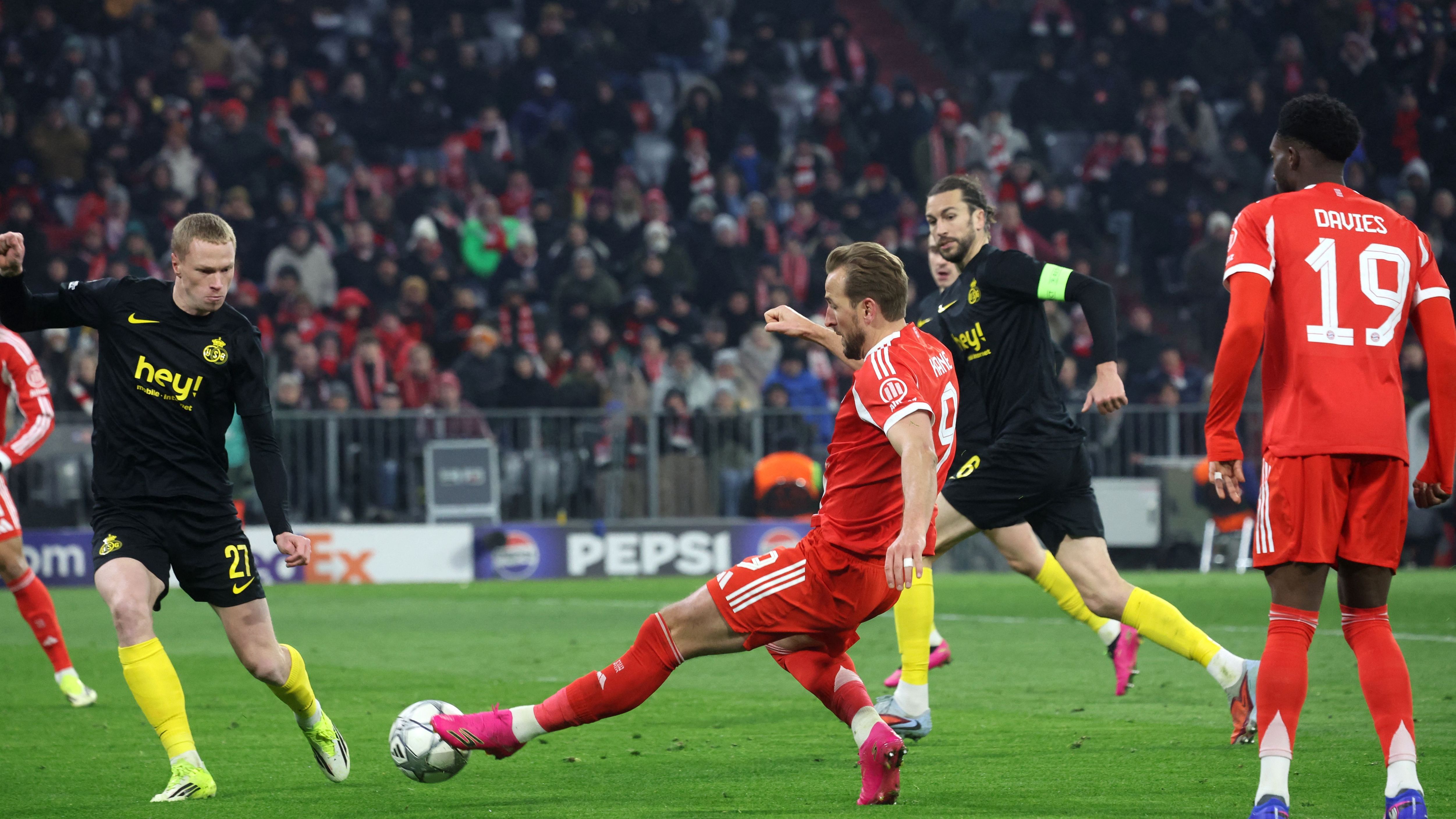 FBL-EUR-C1-GER-BEL-BAYERN MUNICH-UNION SAINT GILLOISE