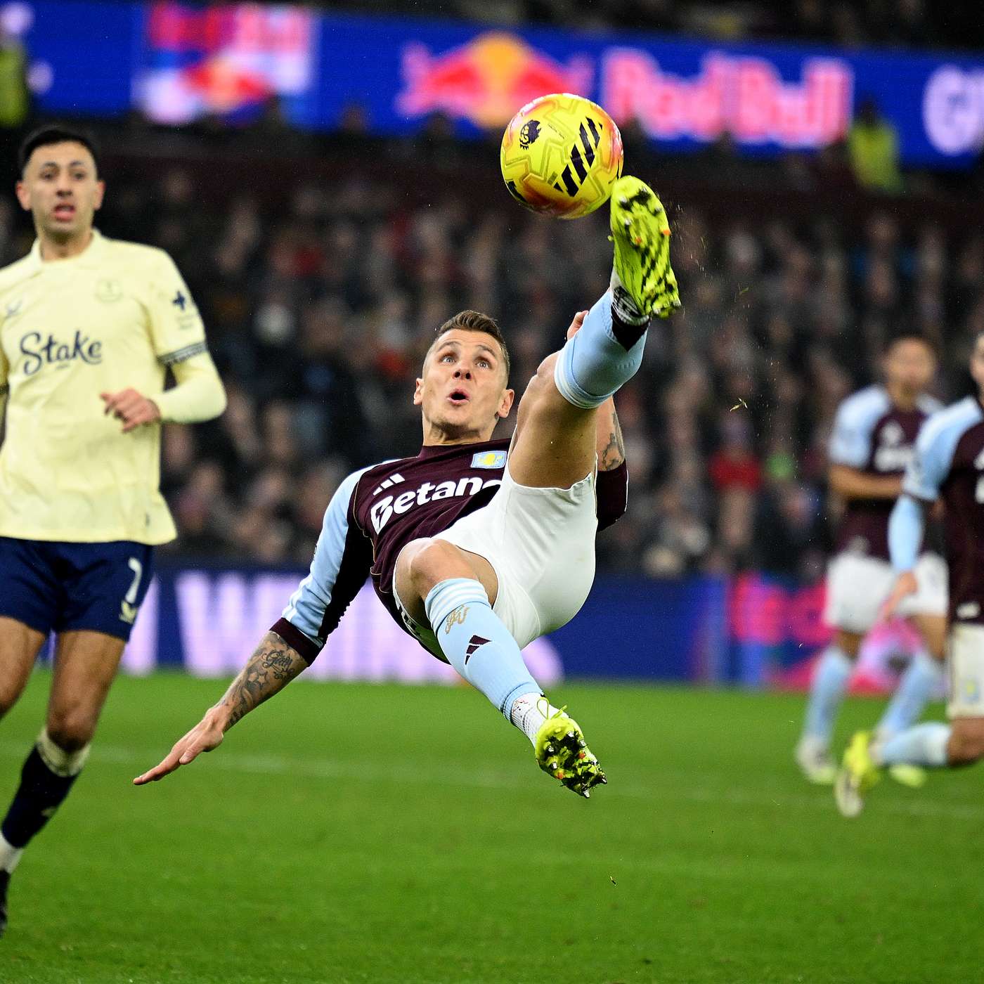 Aston Villa v Everton - Premier League