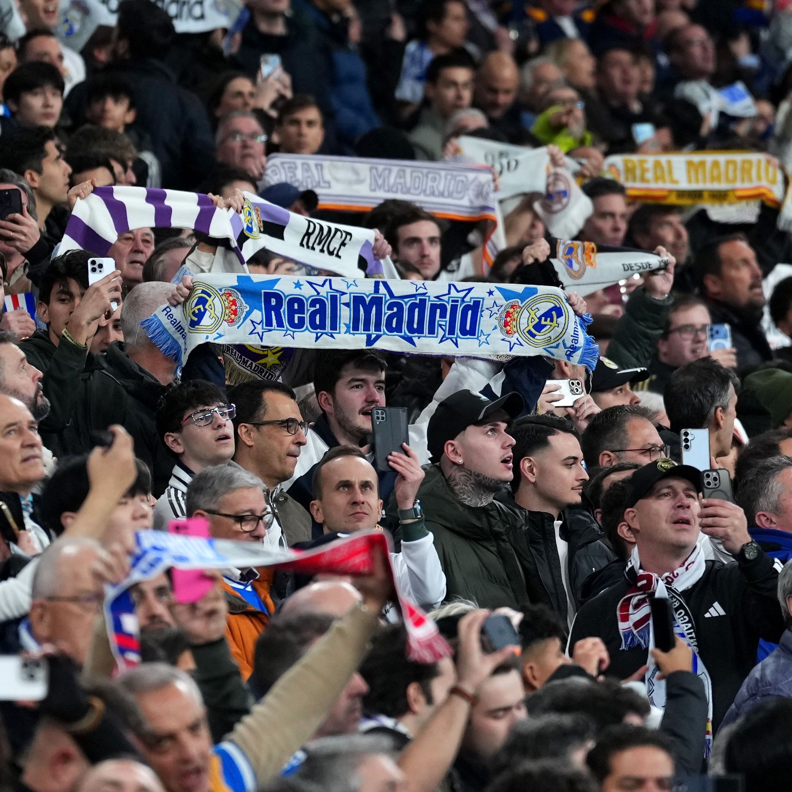 Match Valencia Real Madrid au Mestalla avec incidents entre supporters