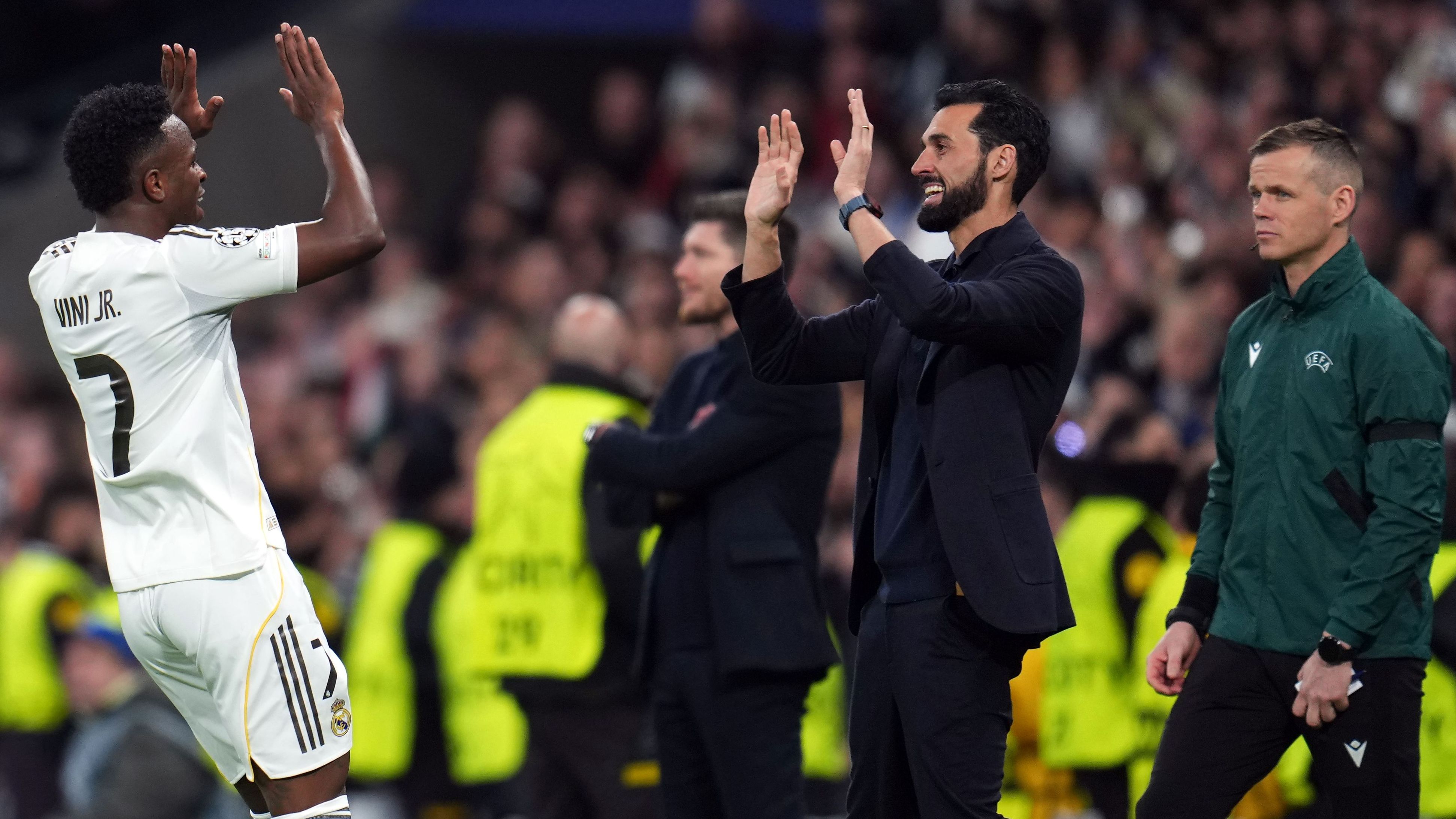 Vinícius Júnior clashes with Villarreal fans in a La Liga match
