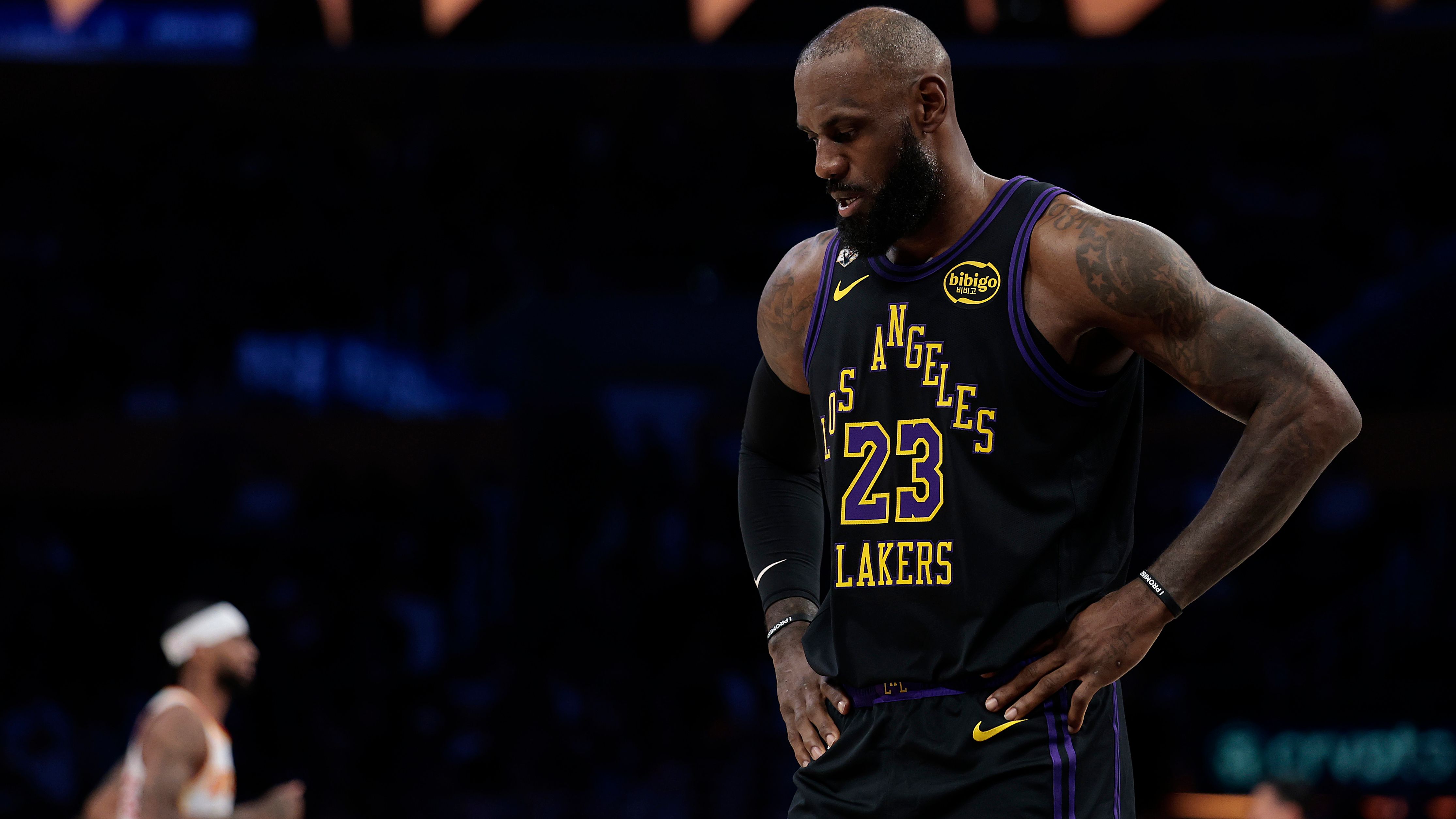 Atlanta Hawks v Los Angeles Lakers