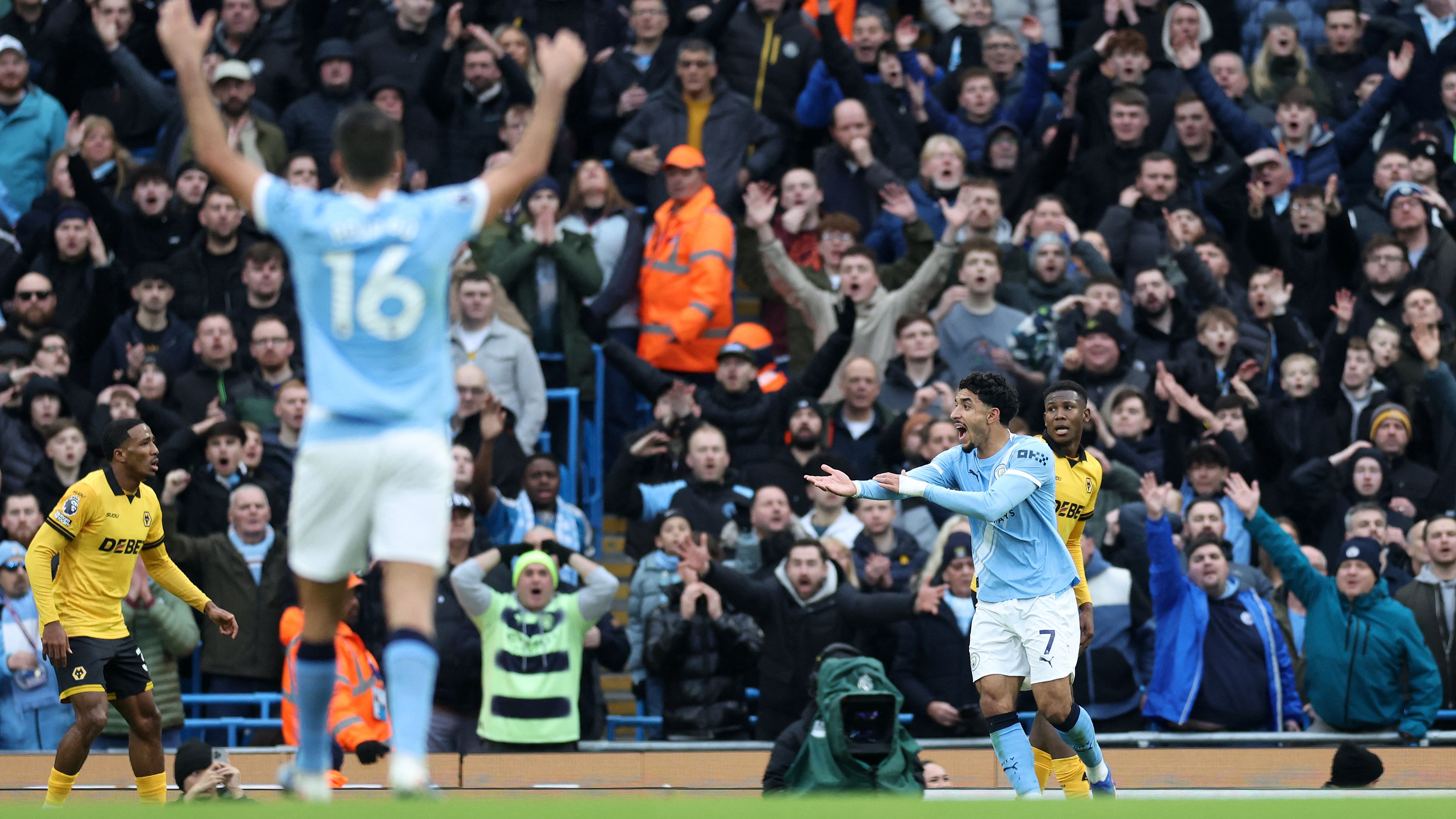 FBL-ENG-PR-MAN CITY-WOLVES