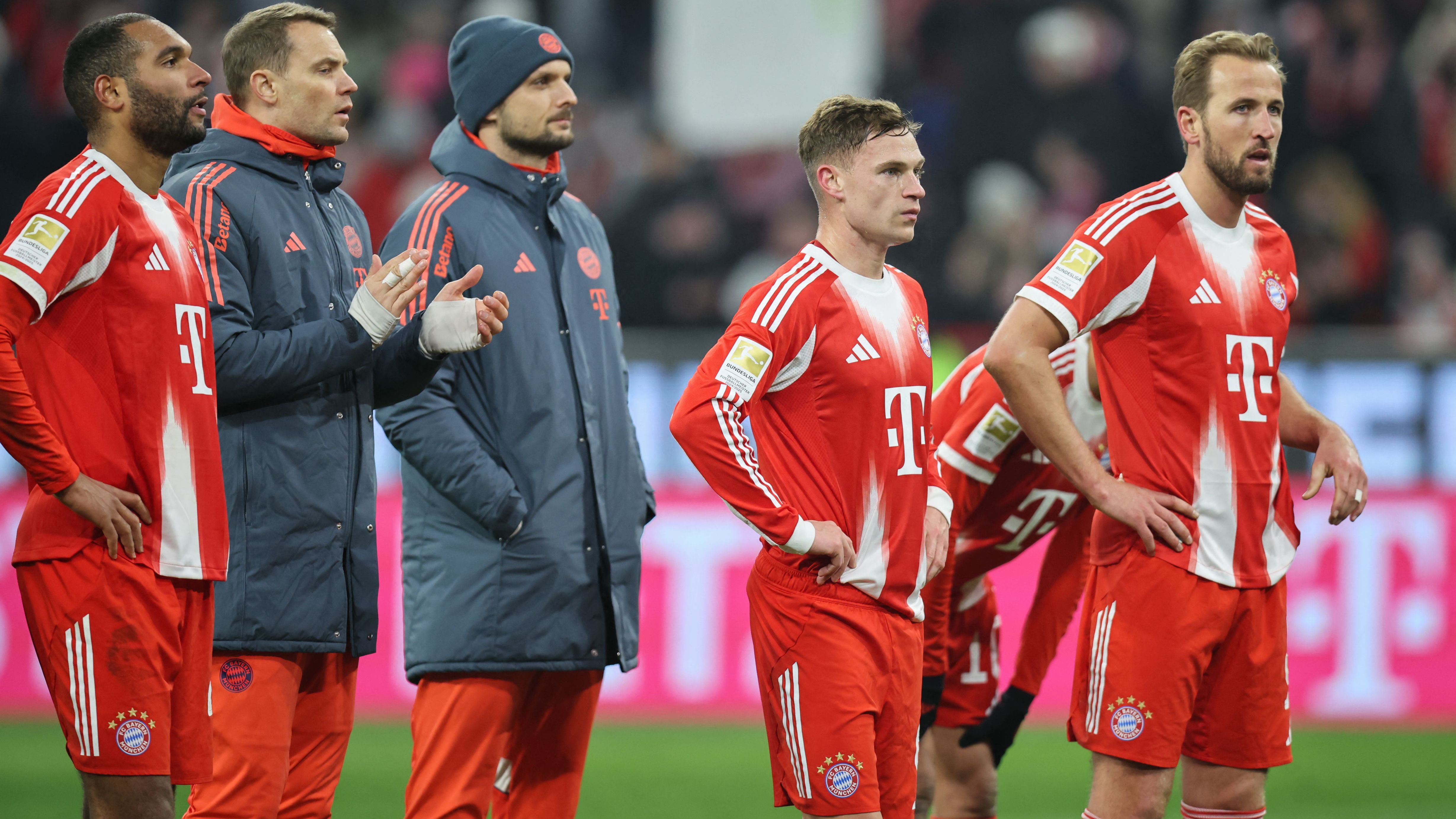 FBL-GER-BUNDESLIGA-BAYERN MUNICH-AUGSBURG