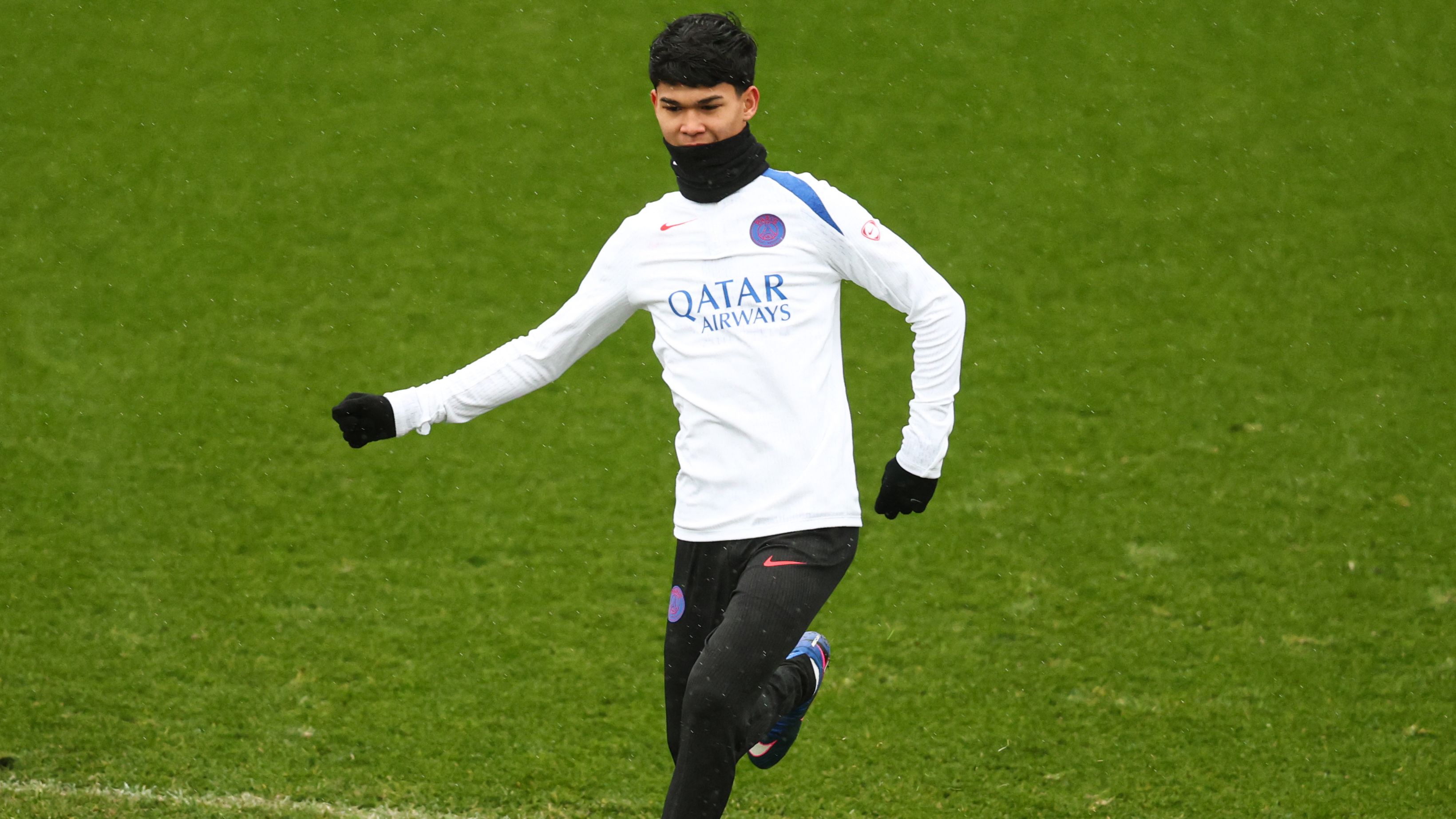 Dru, Pedro Fernández Sarmiento, debuta con el PSG frente al Marseille en Parc des Princes