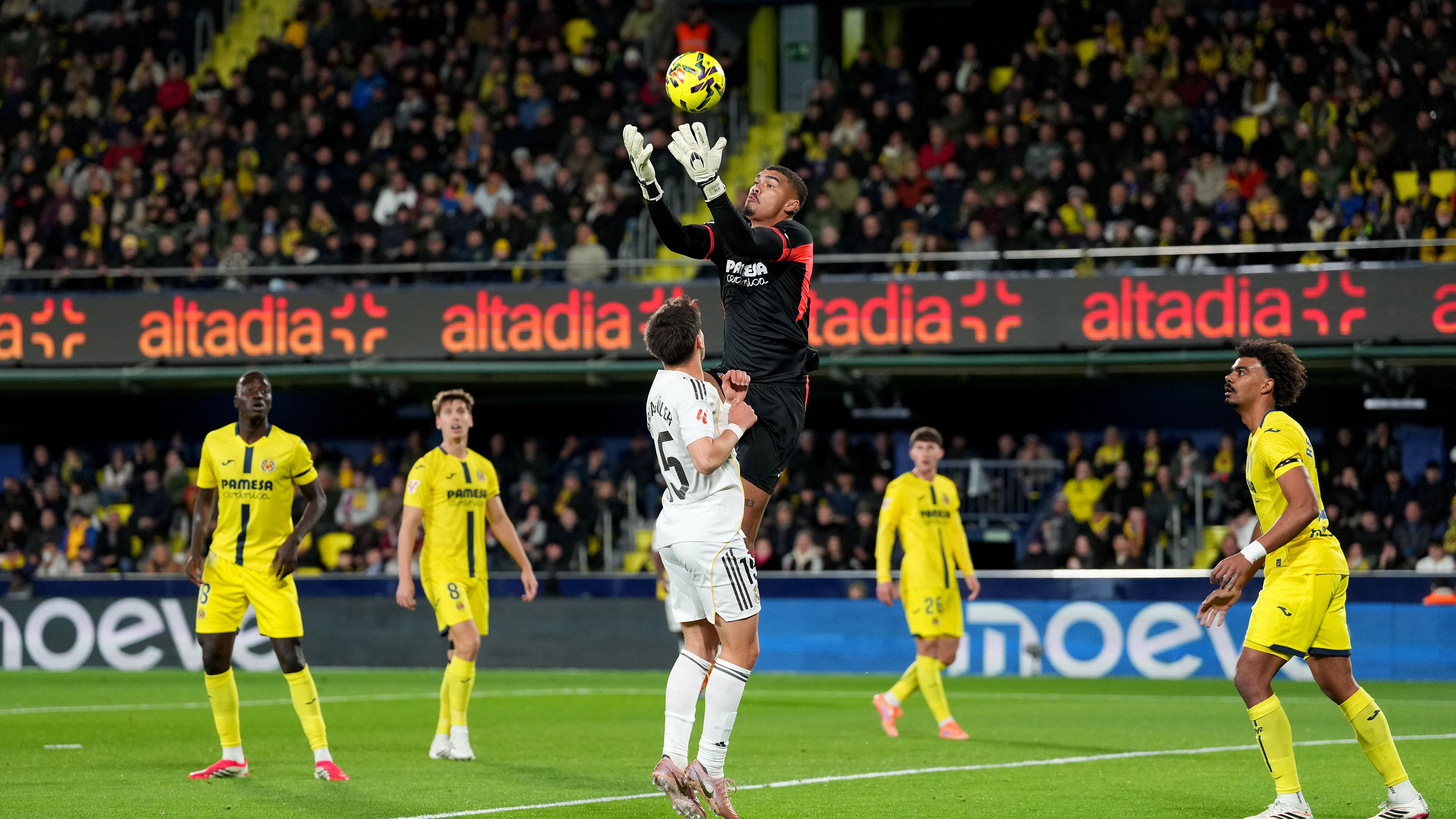 Villarreal CF v Real Madrid CF - LaLiga EA Sports