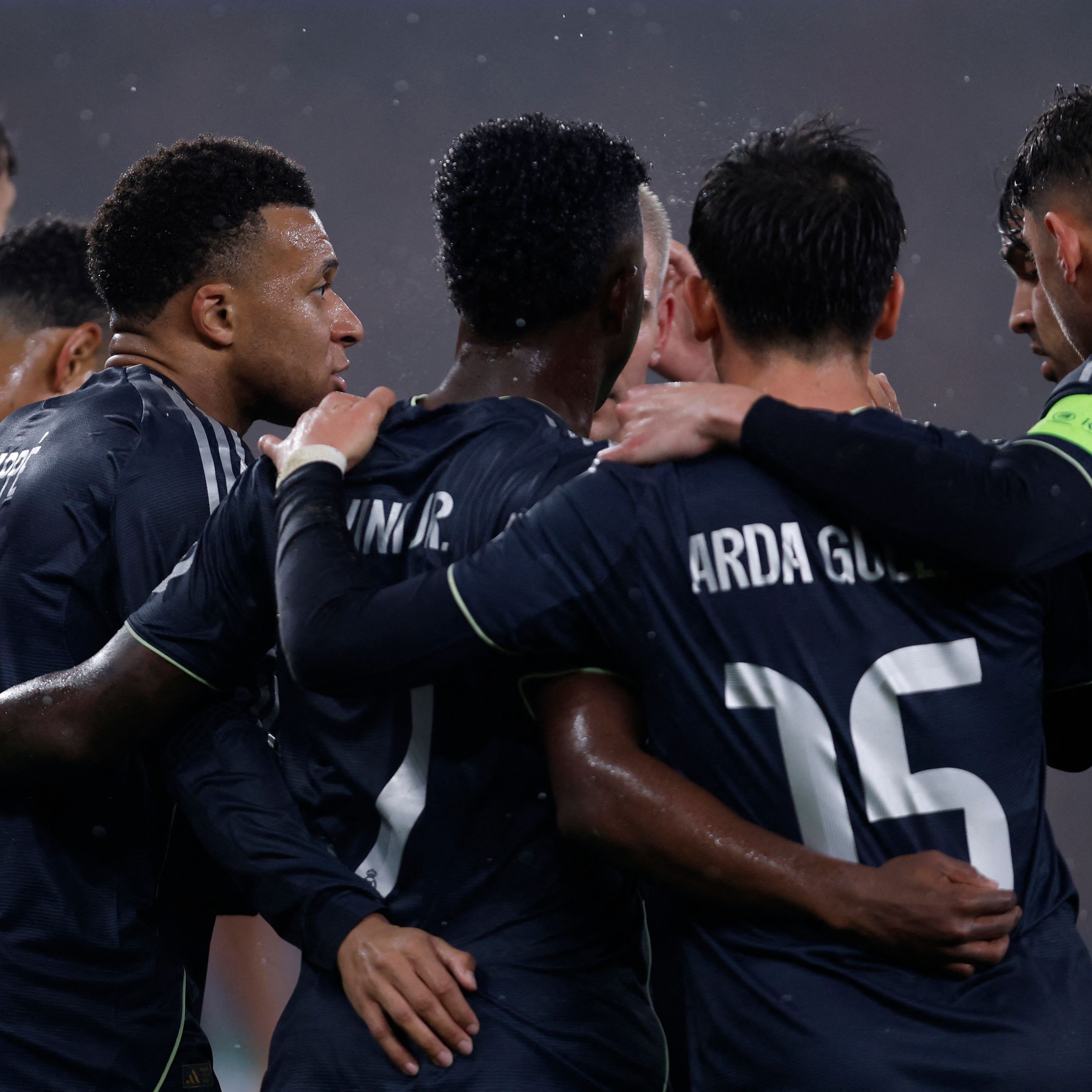 FBL-EUR-C1-BENFICA-REAL MADRID