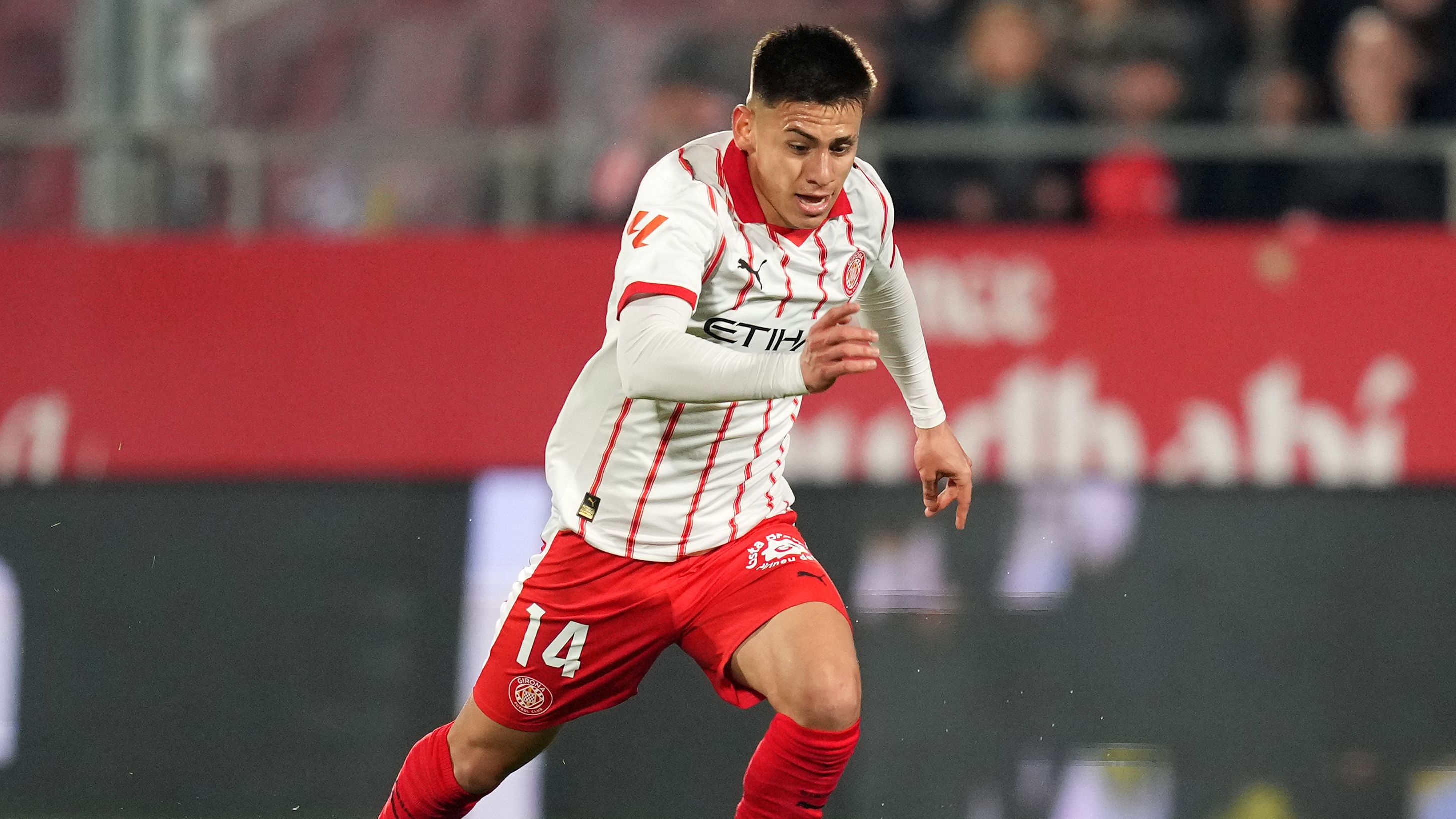 Foto di Girona-Barcellona con Echeverri e Koundé in La Liga, 2026