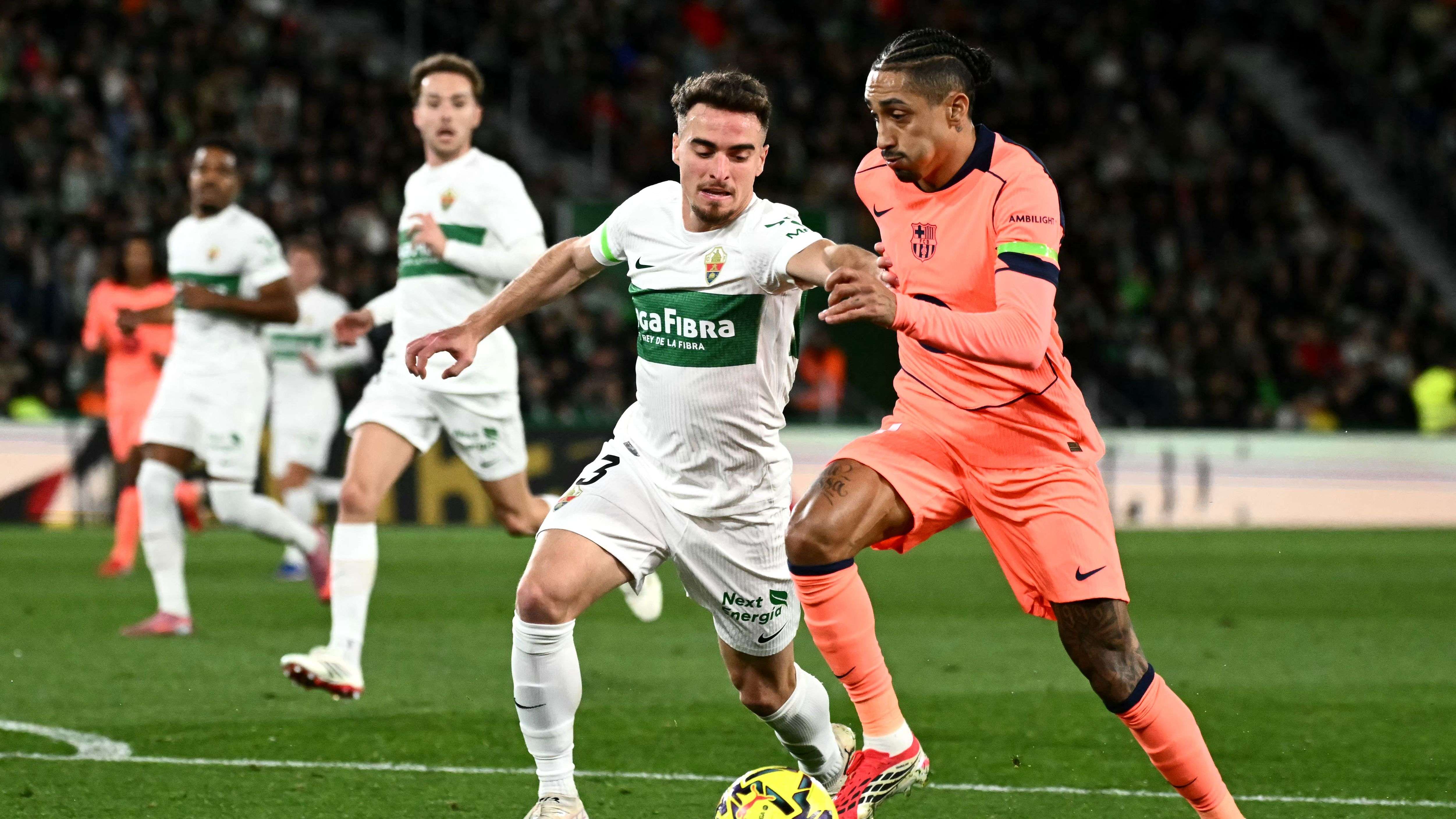 FBL-ESP-LIGA-ELCHE-BARCELONA