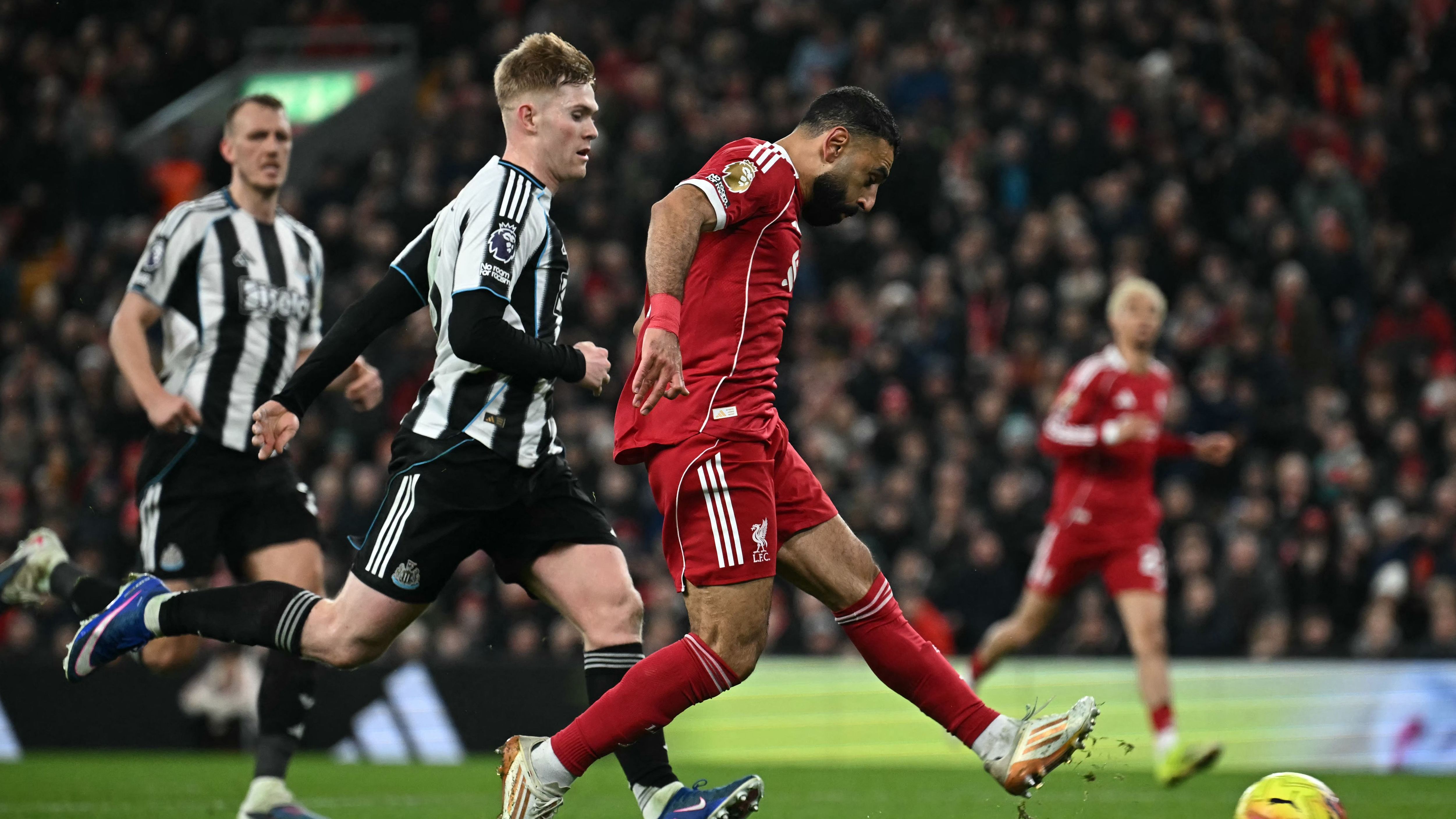 FBL-ENG-PR-LIVERPOOL-NEWCASTLE