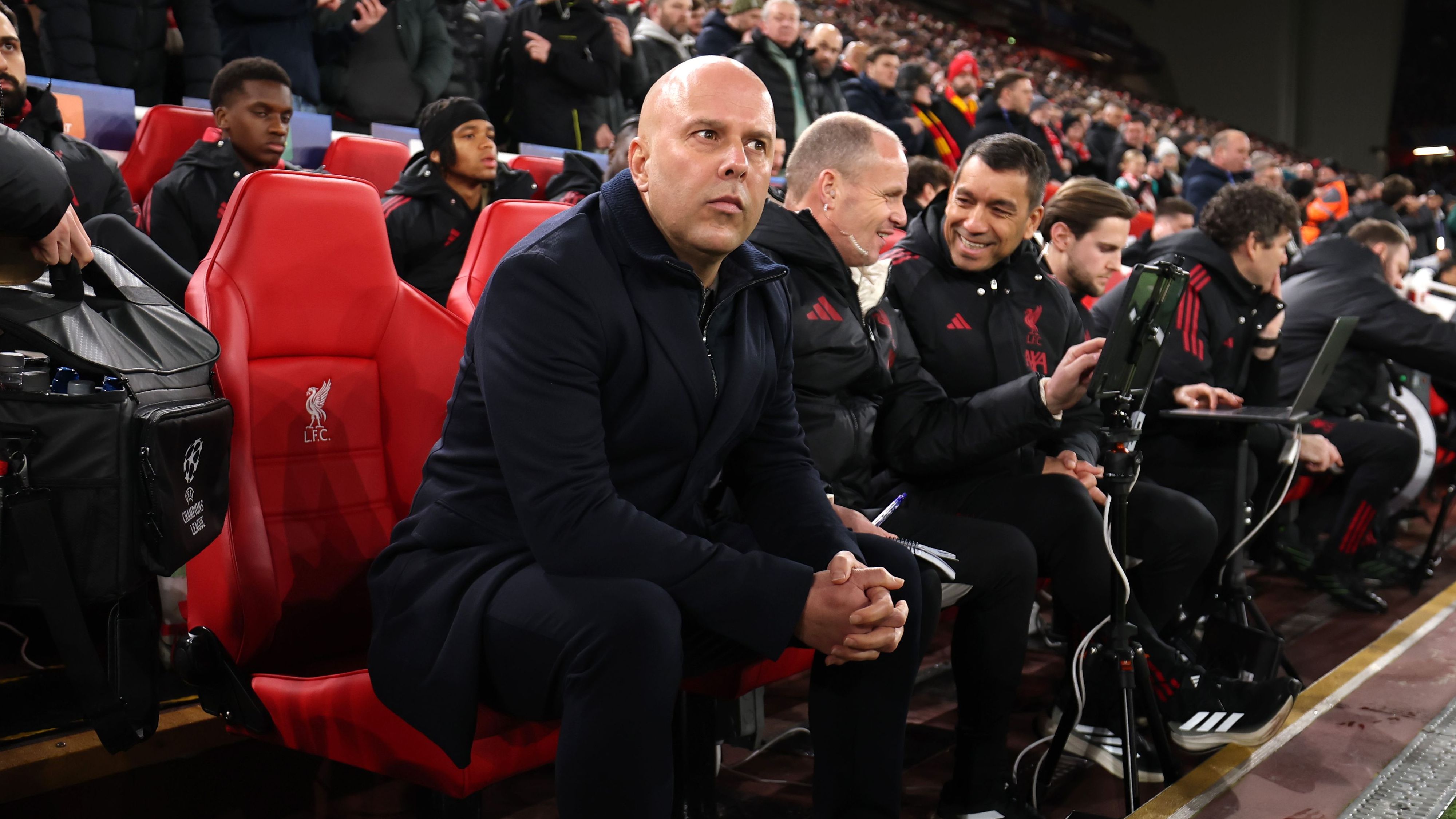 Liverpool in cerca di un difensore nell’ultimo minuto di mercato