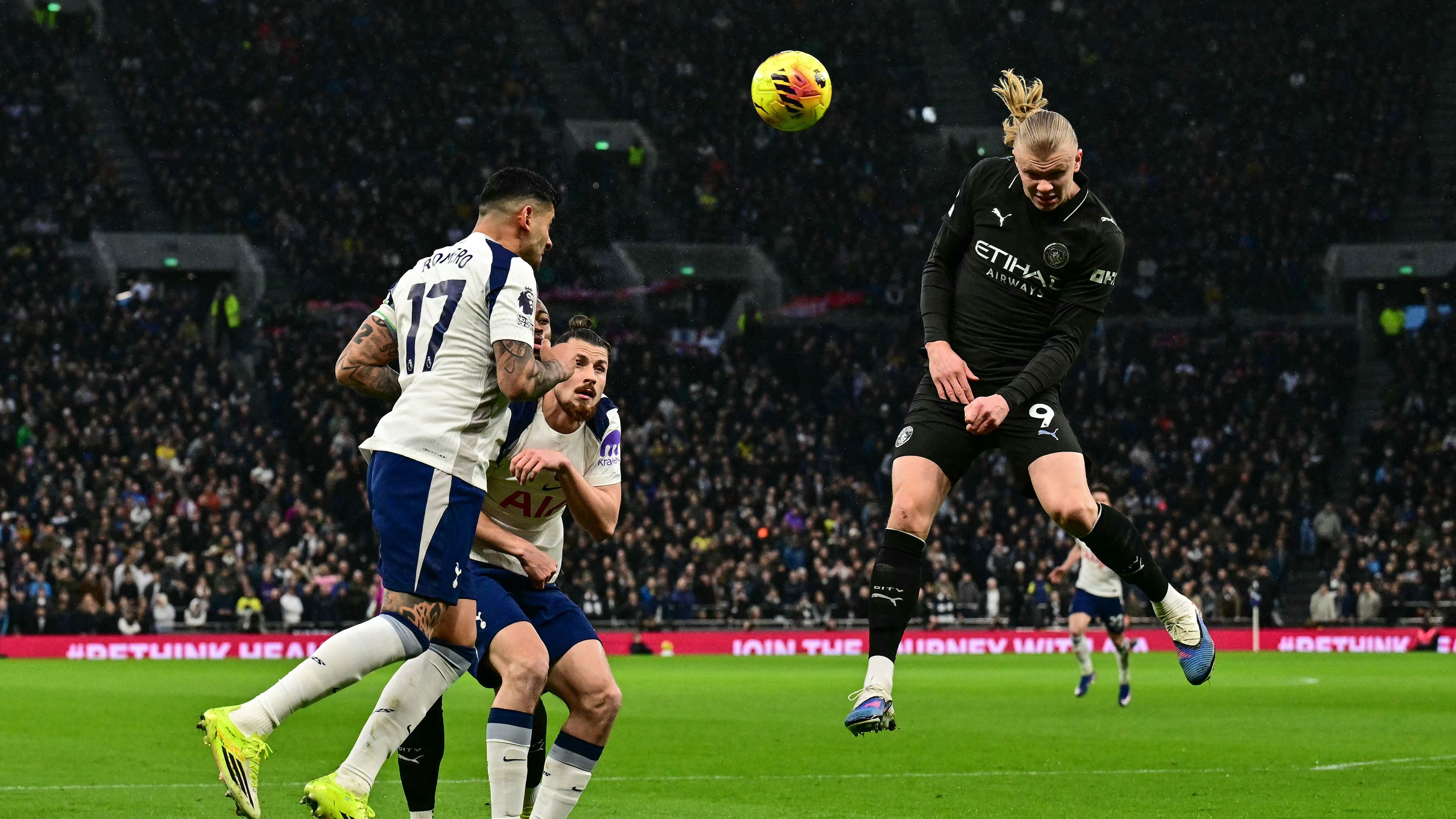FBL-ENG-PR-TOTTENHAM-MAN CITY